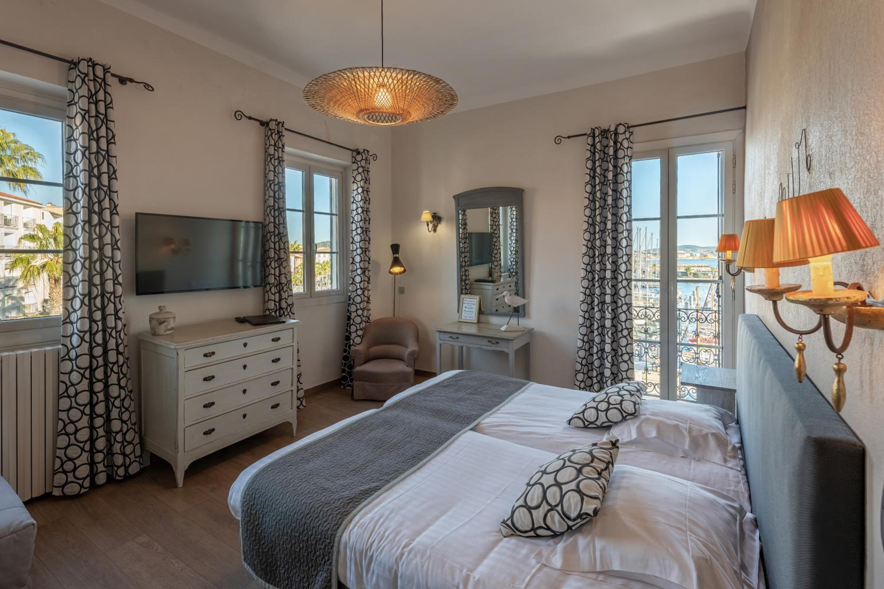 Superior Double Room with Sea View