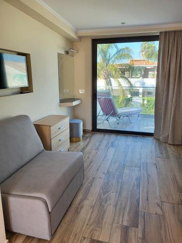 Classic Quadruple Room