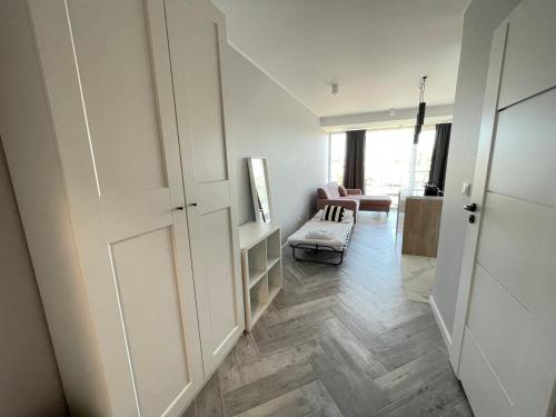 One-Bedroom Apartment - Photo 10