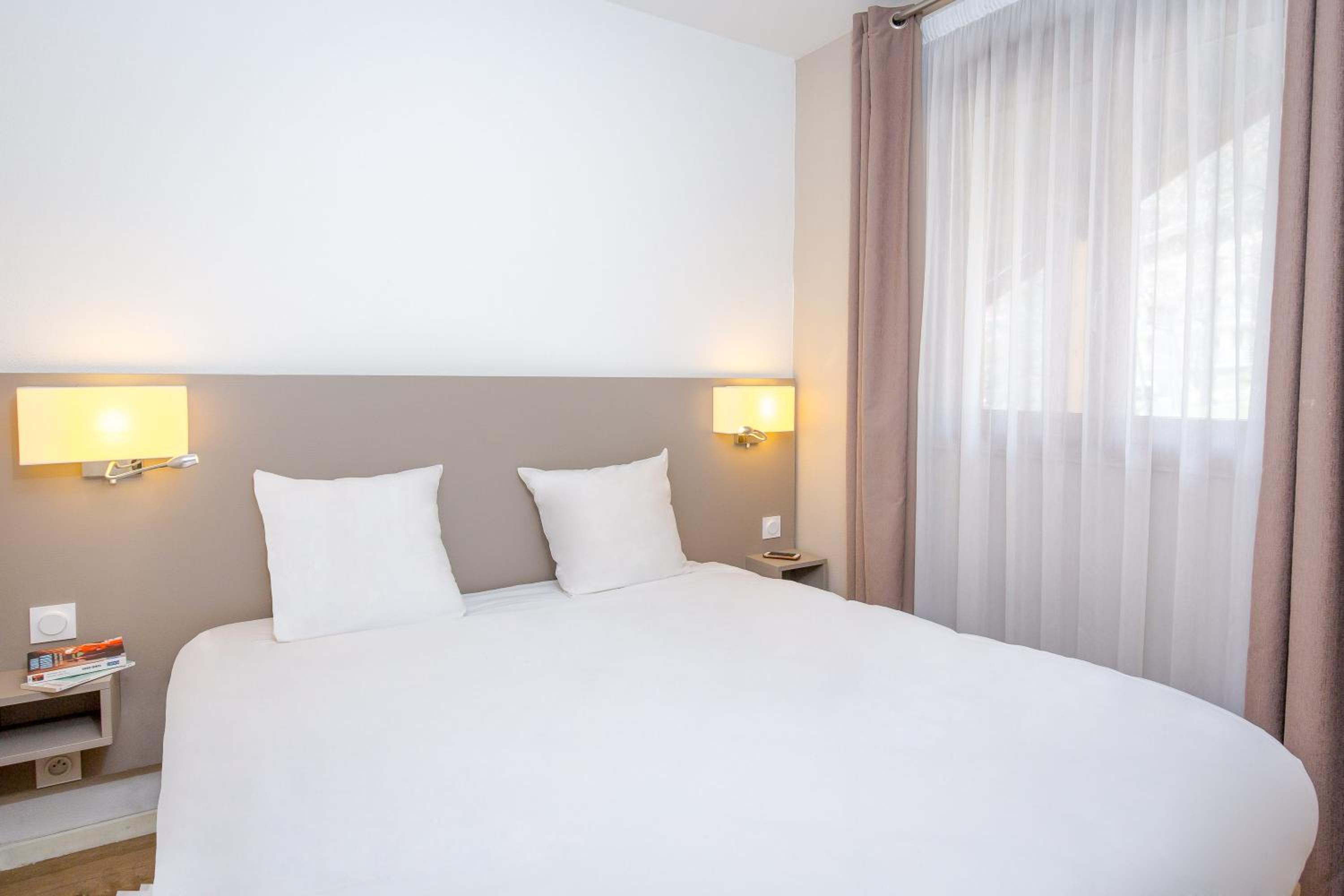 One-Bedroom Apartment (6 Adults) - Photo 4