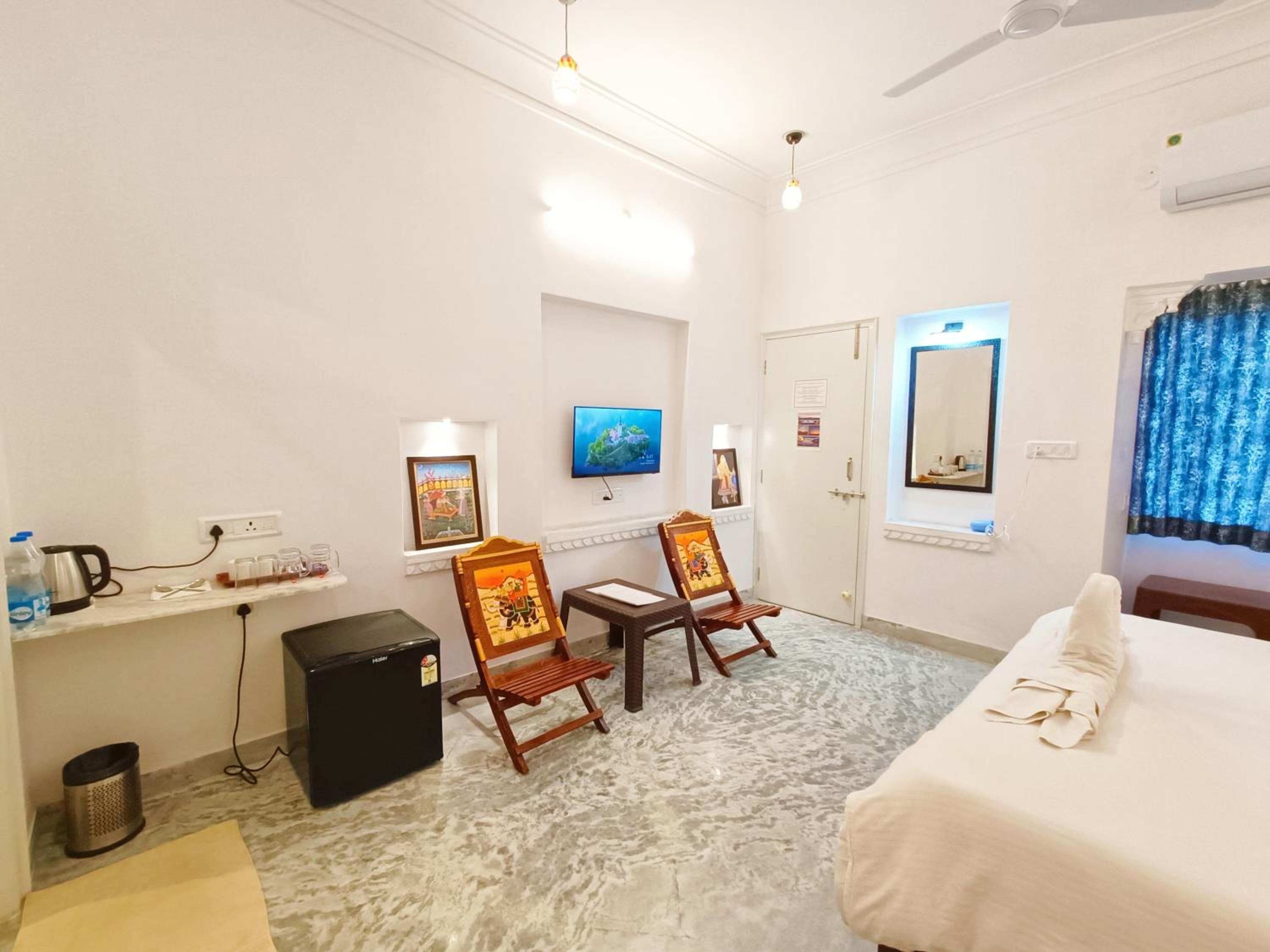 Deluxe Double or Twin Room with Balcony