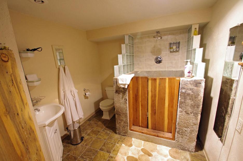 Deluxe Queen Room photo 3