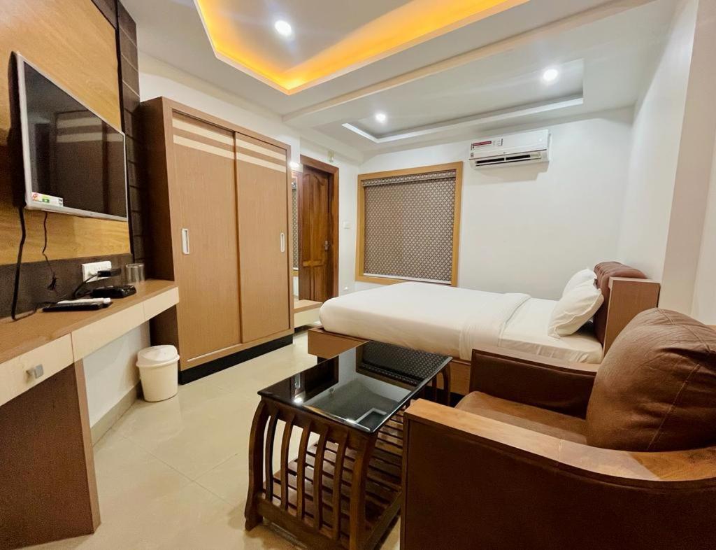 Executive Suite photo 2