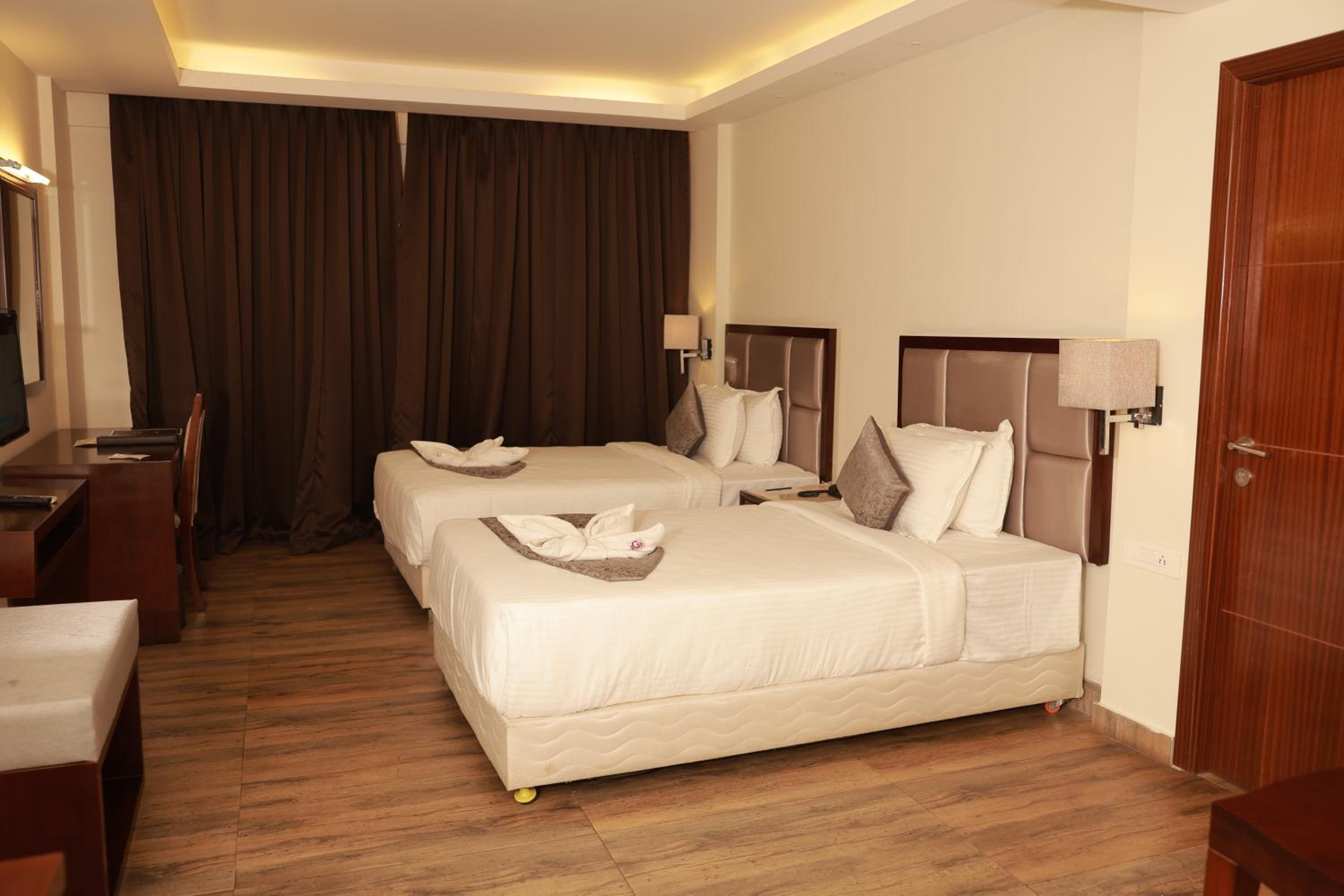 Deluxe Double or Twin Room