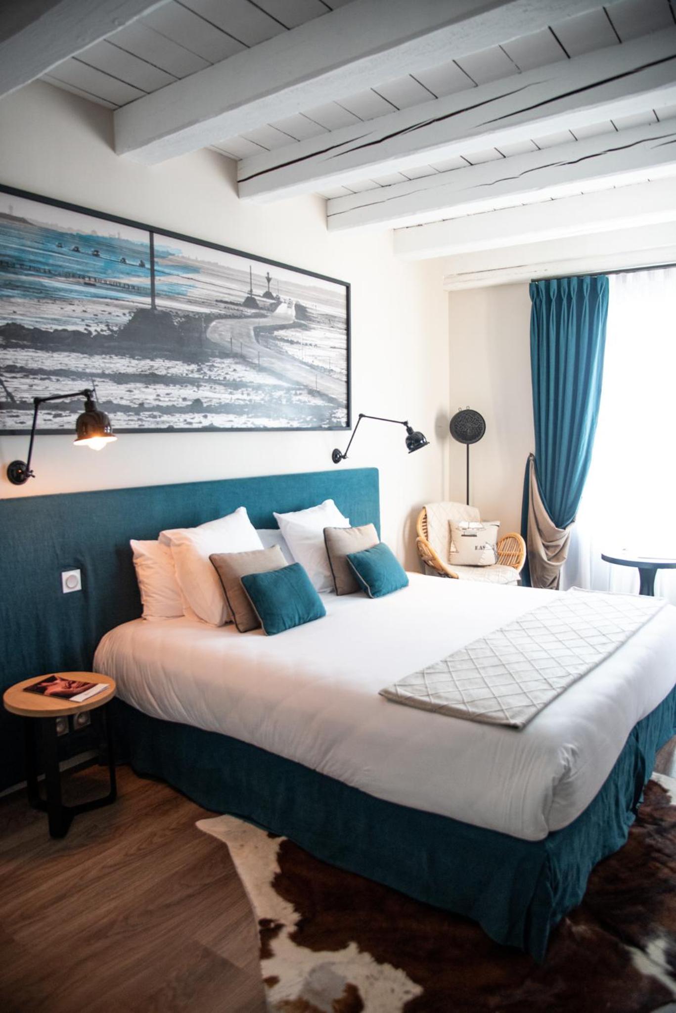 Deluxe Double Room with Terrace