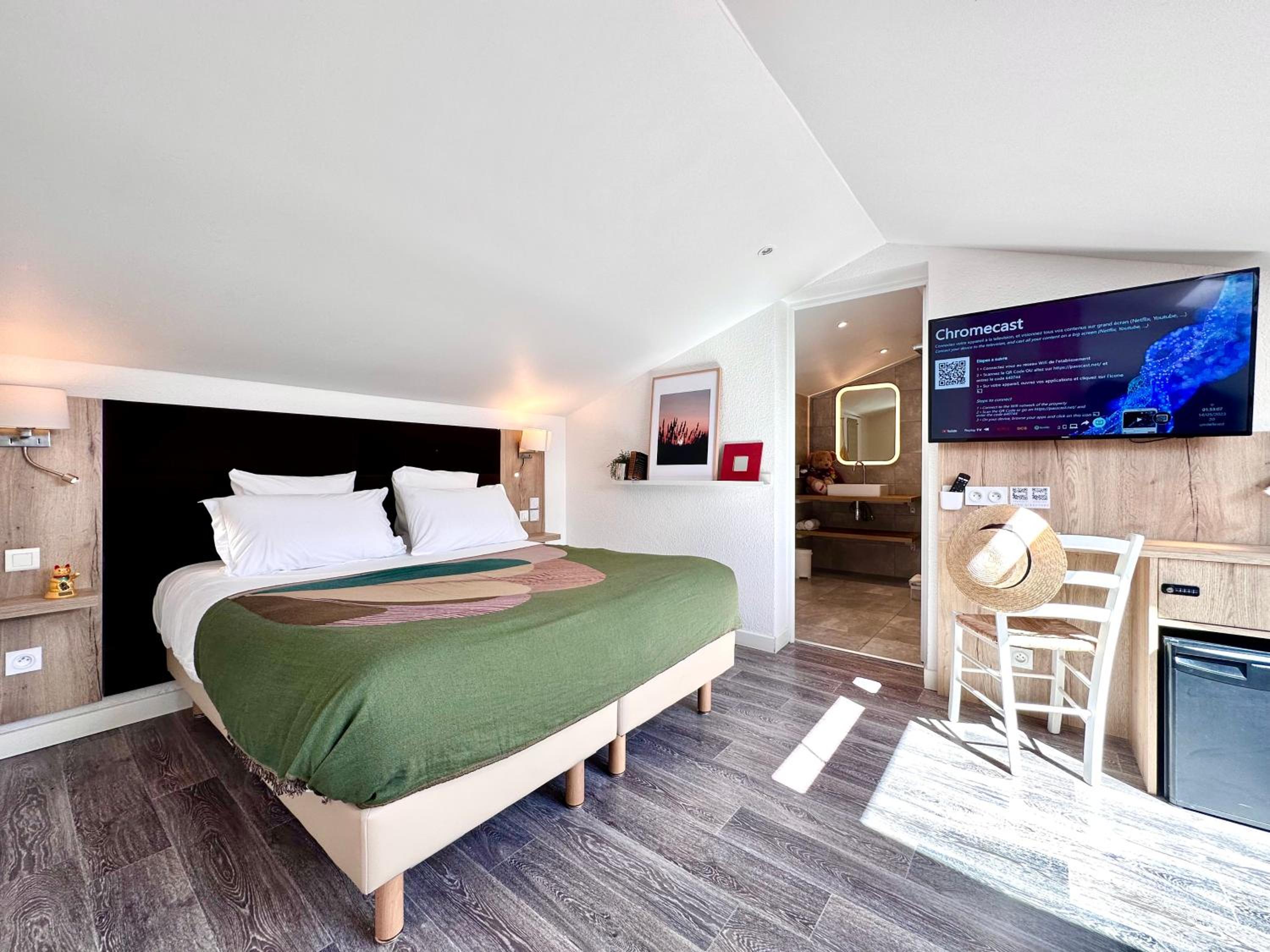 Double Room - Photo 1