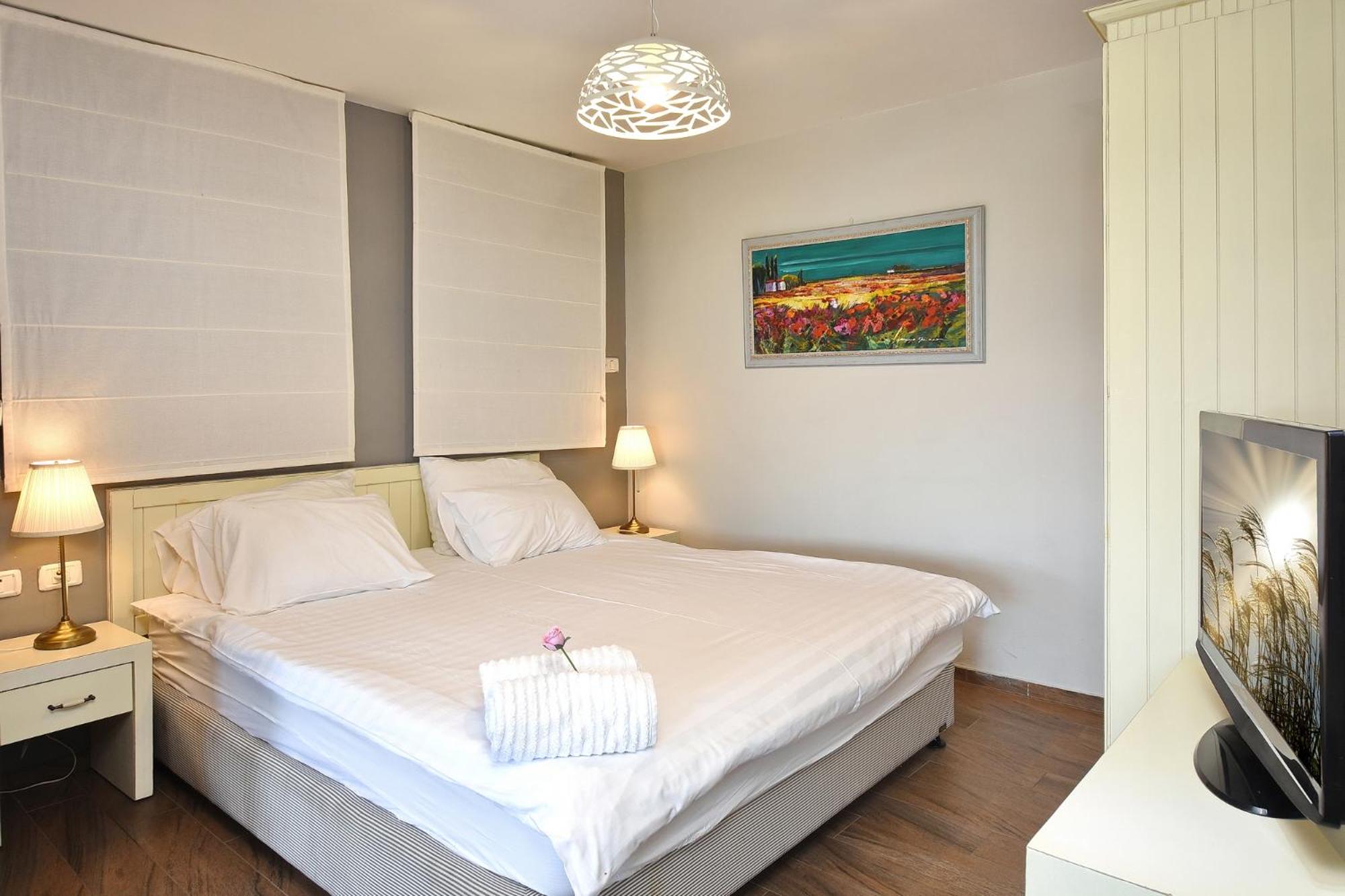 Suite with Lake View photo 3