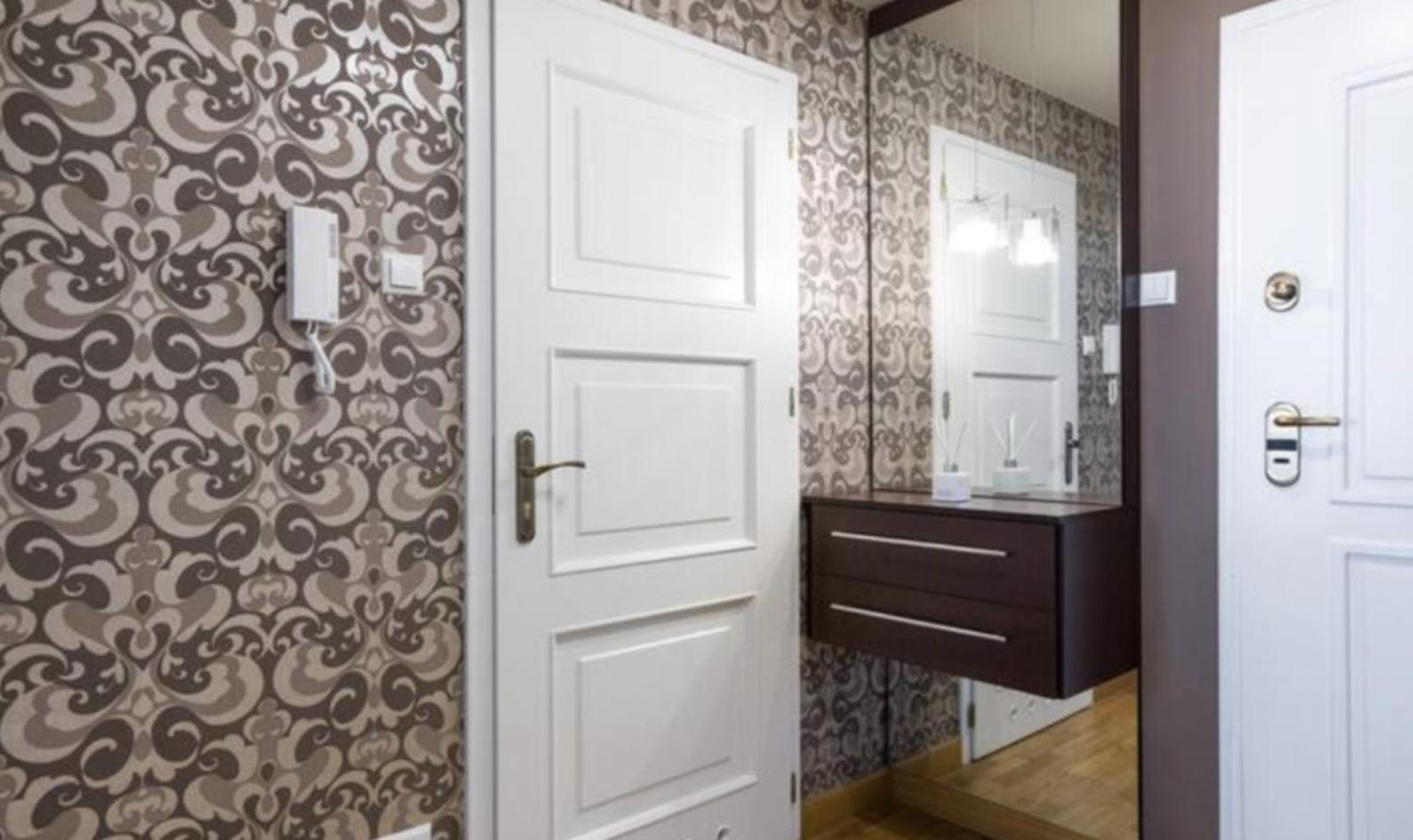 One-Bedroom Apartment - Photo 17