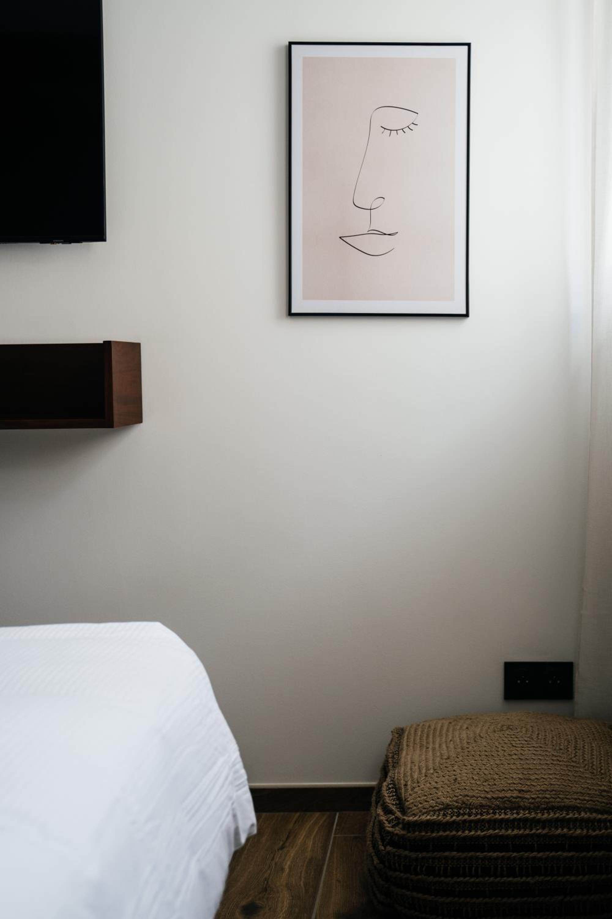 Double Room - Photo 3
