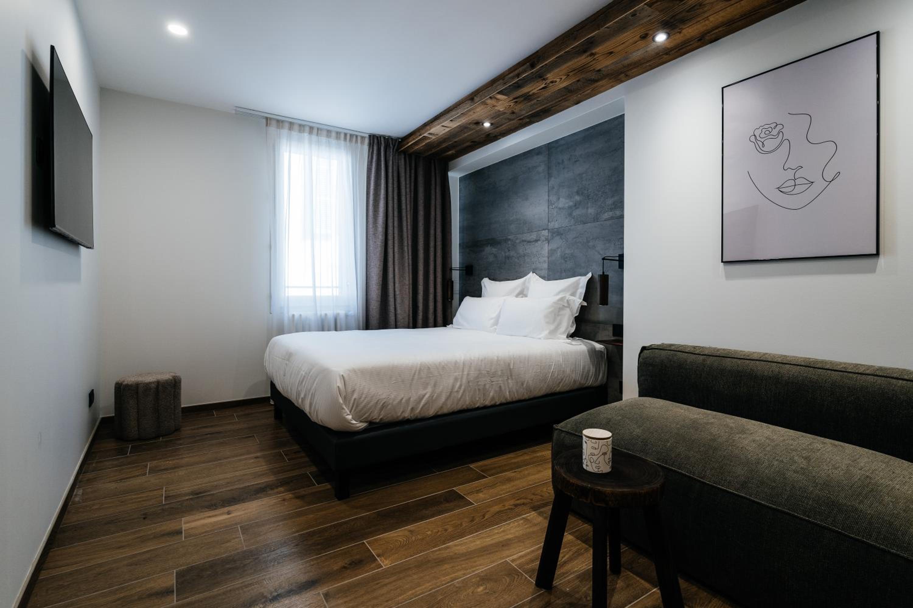 Superior Double or Twin Room photo 2