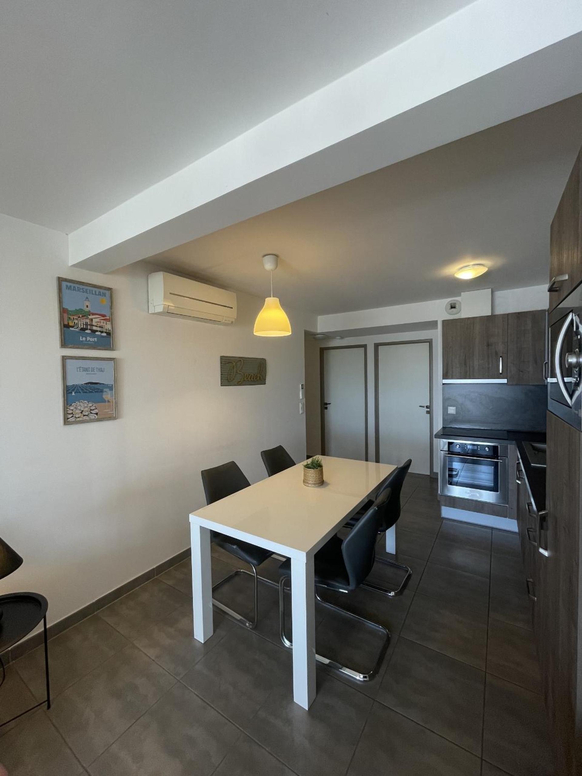 Apartment with Terrace photo 3