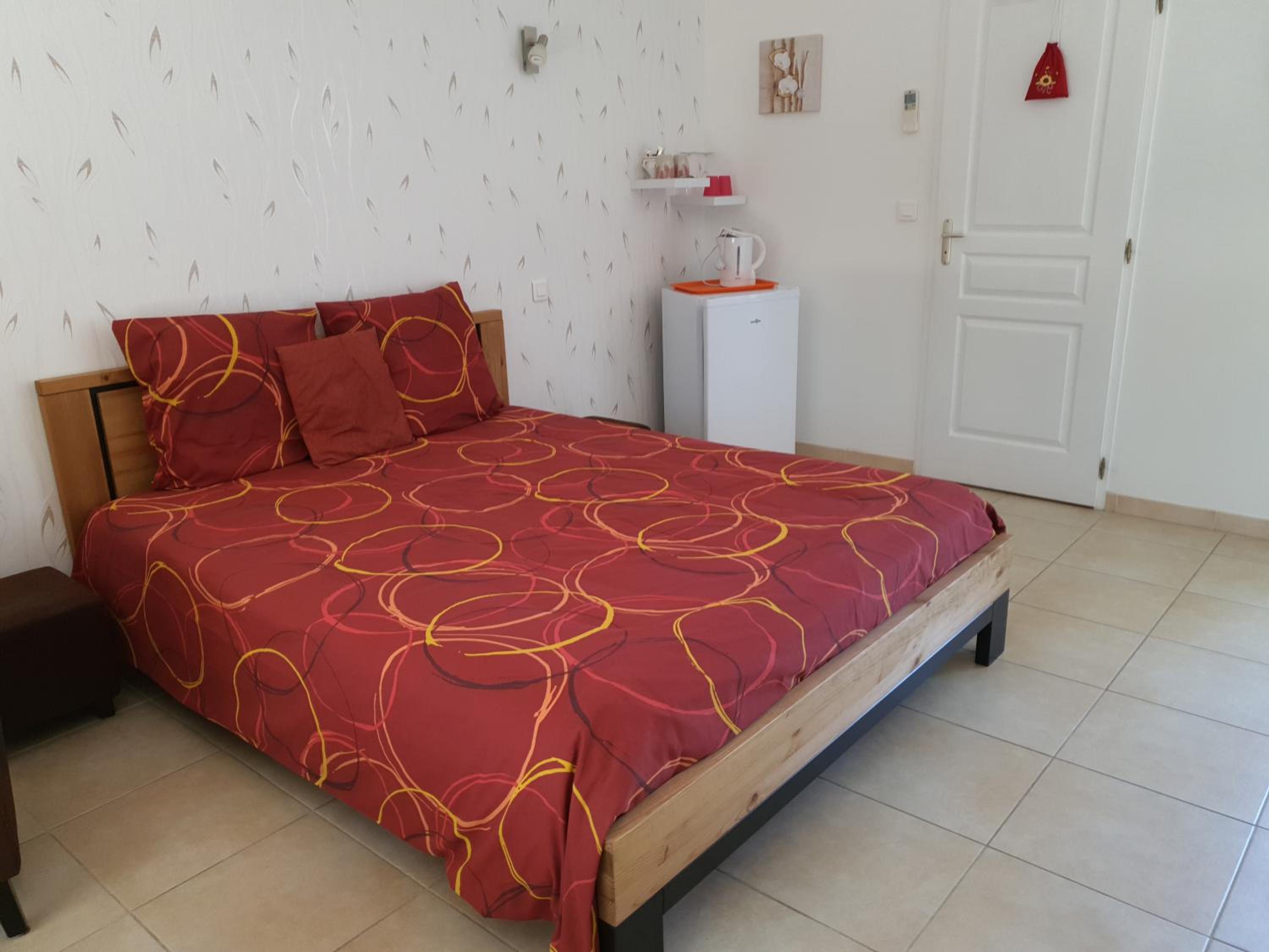 Deluxe Double Room with Balcony photo 2