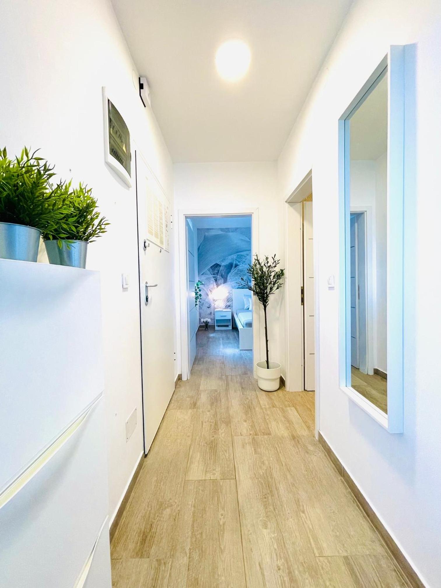 Apartment with Sea View photo 2