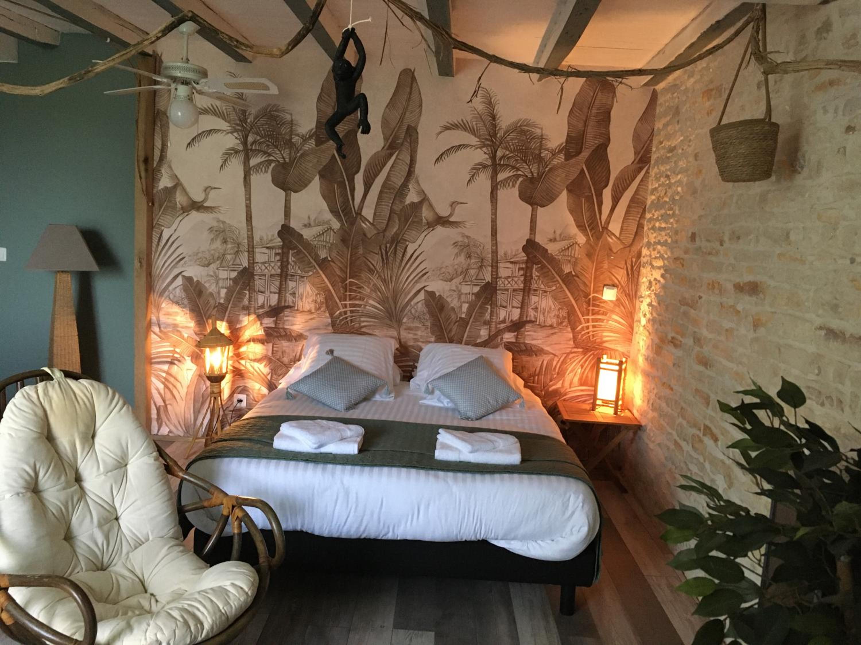 Deluxe Double Room with Shower
