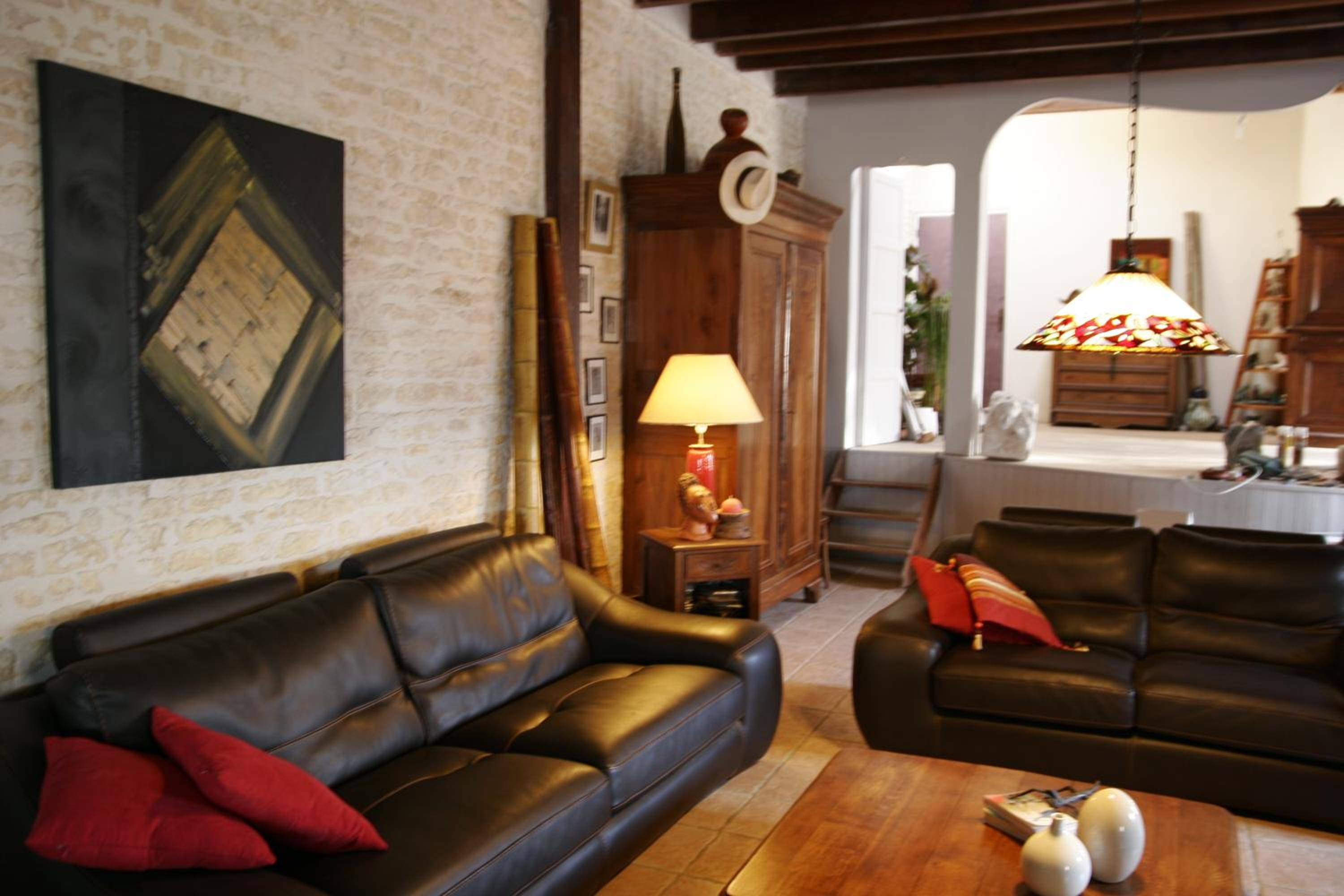 Double Room with Private Bathroom - Photo 8