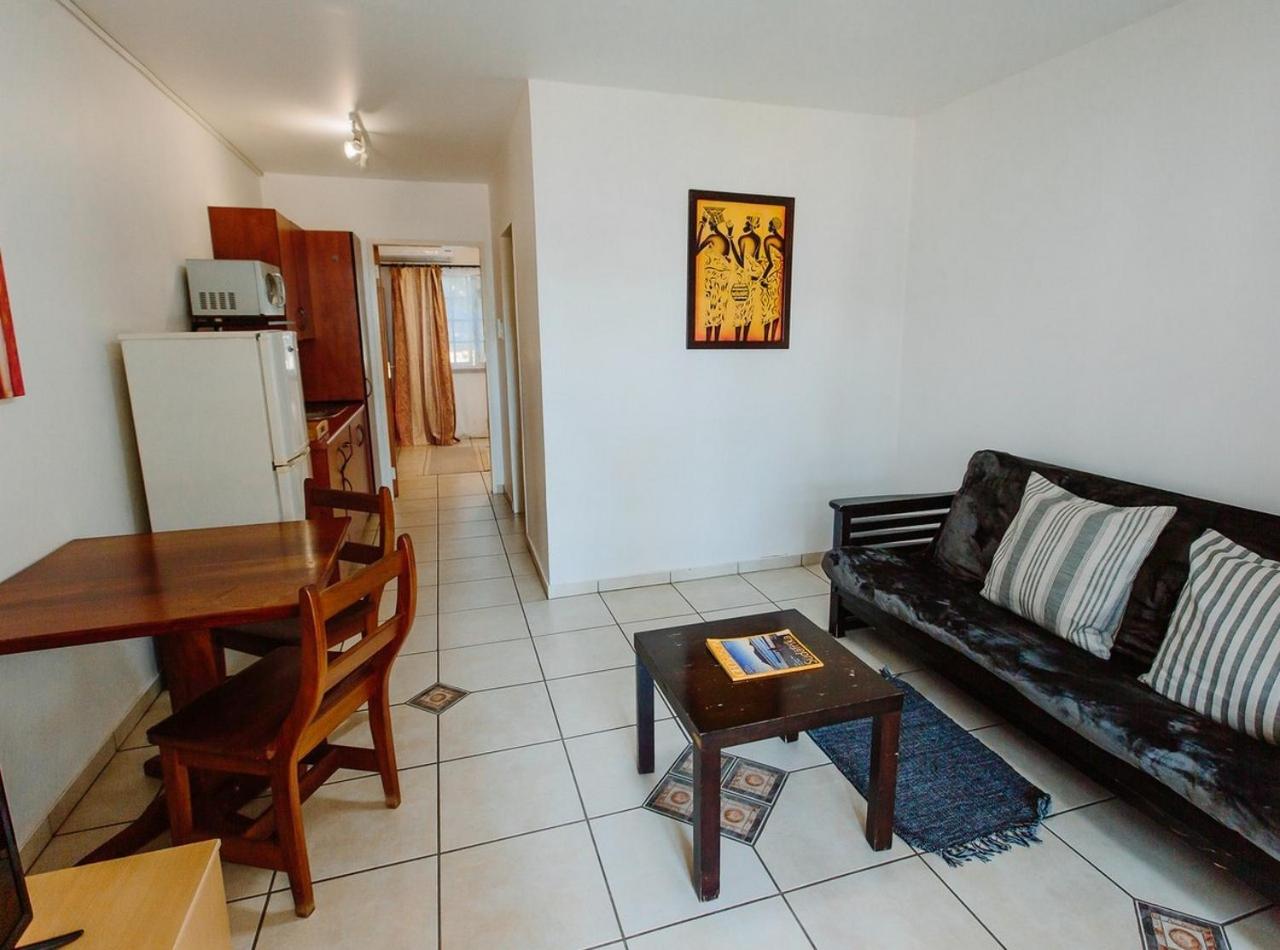Deluxe Double Room (2 Adults + 1 Child) photo 3