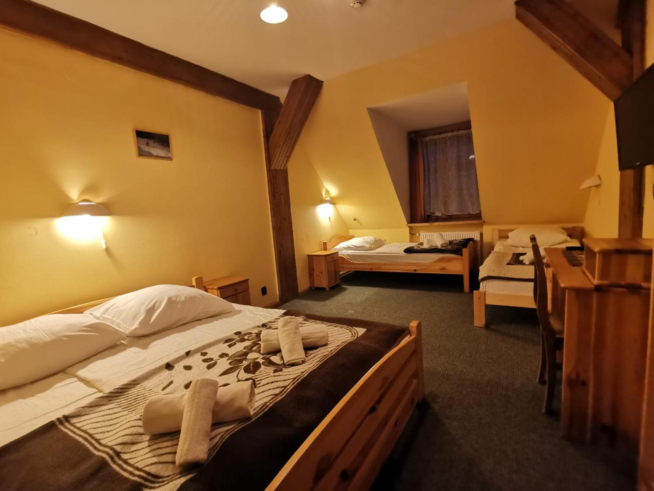 Economy Quadruple Room