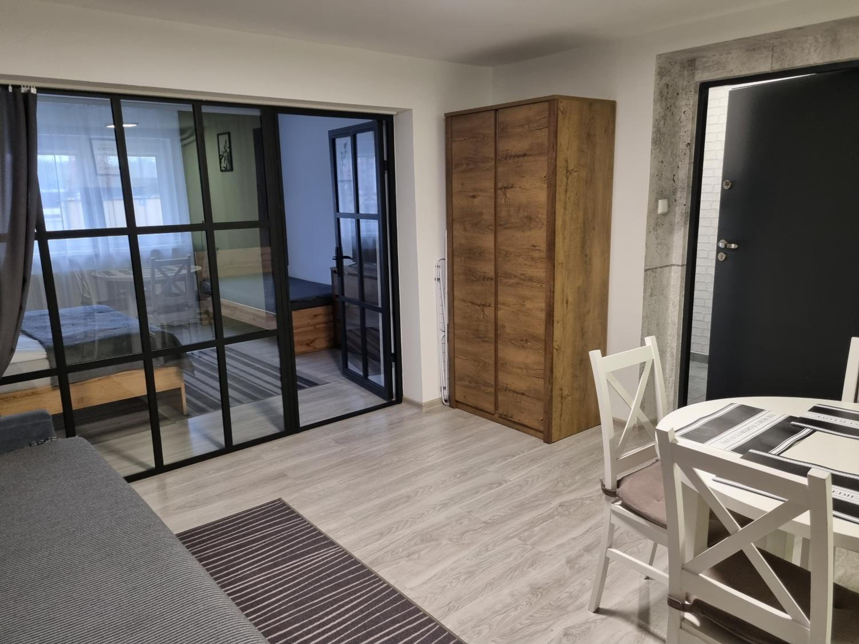Apartment - Ground Floor - Photo 1