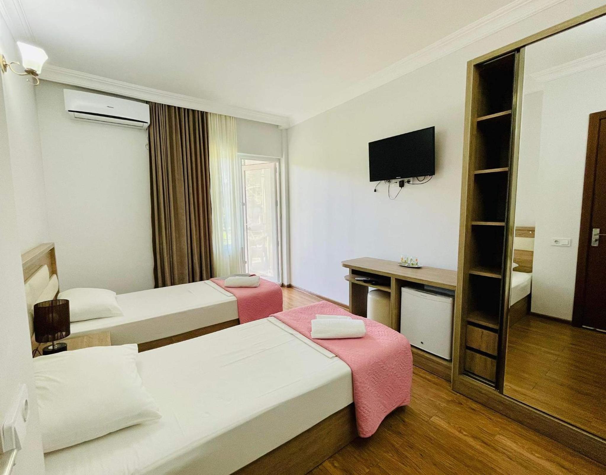 Double or Twin Room with Garden View