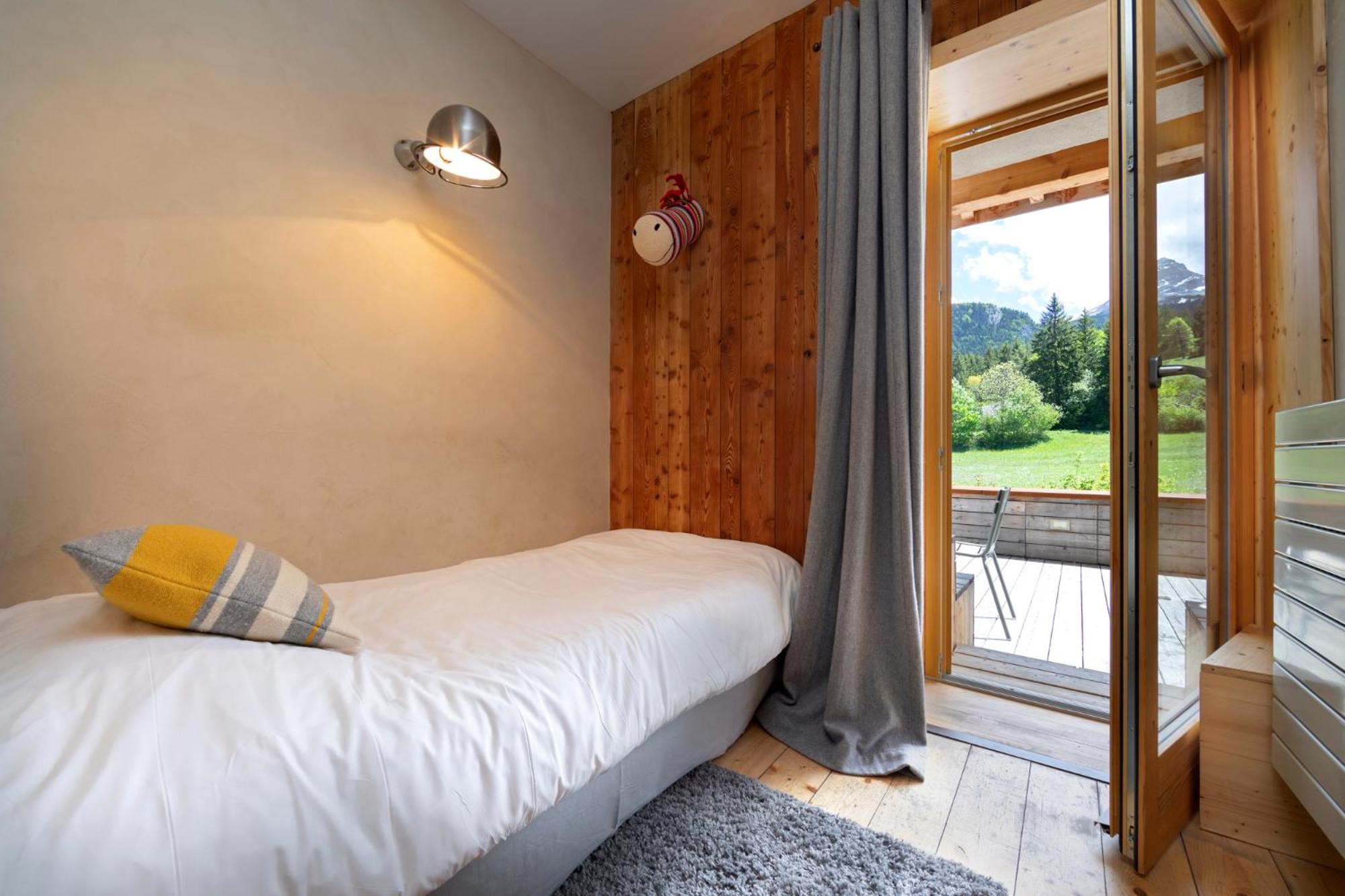 Superior Triple Room photo 3