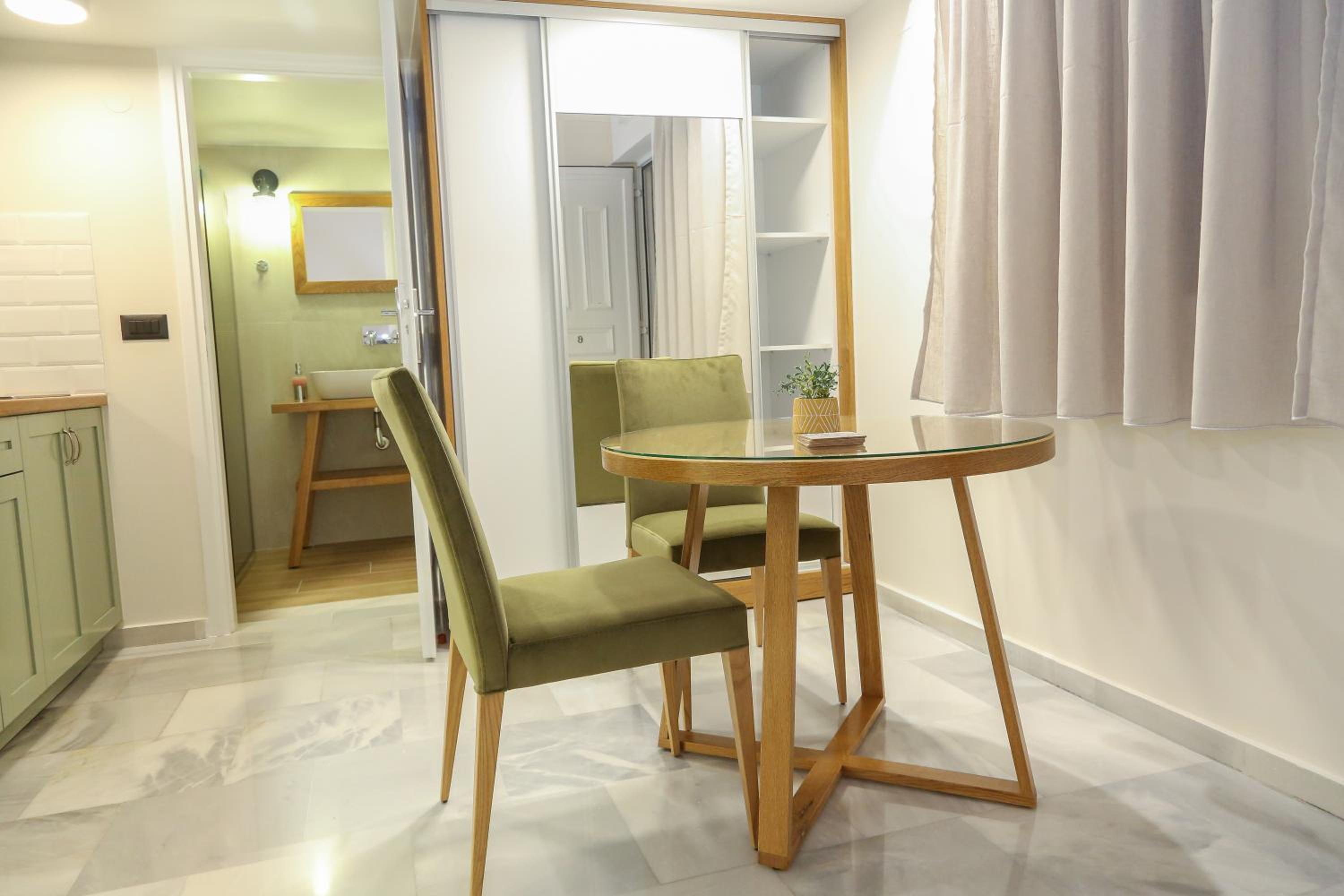 Studio Apartment with Sea View photo 2