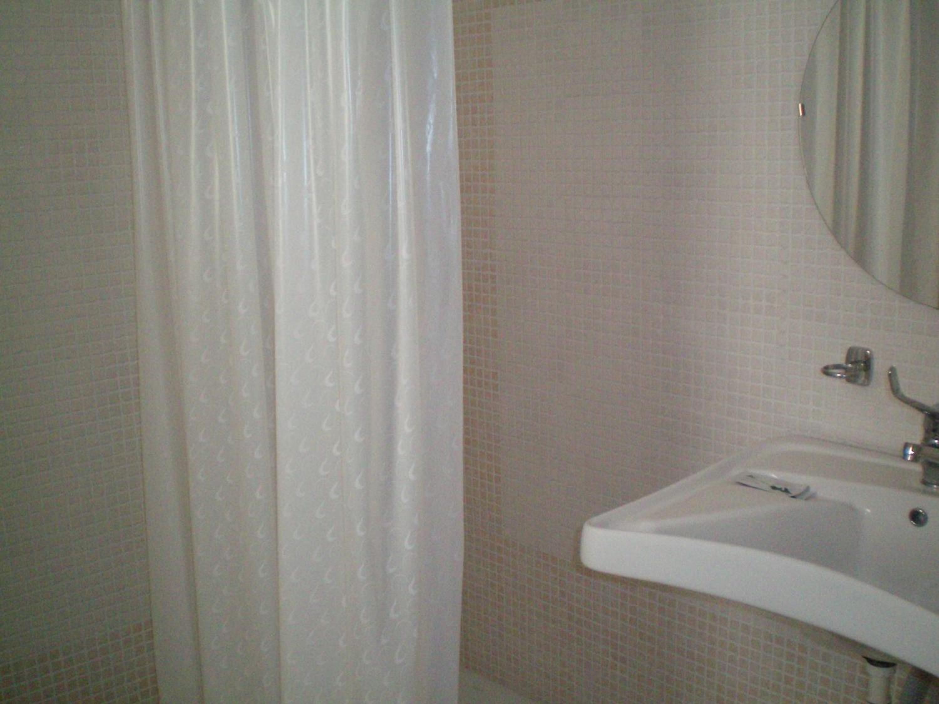 Basic Triple Room