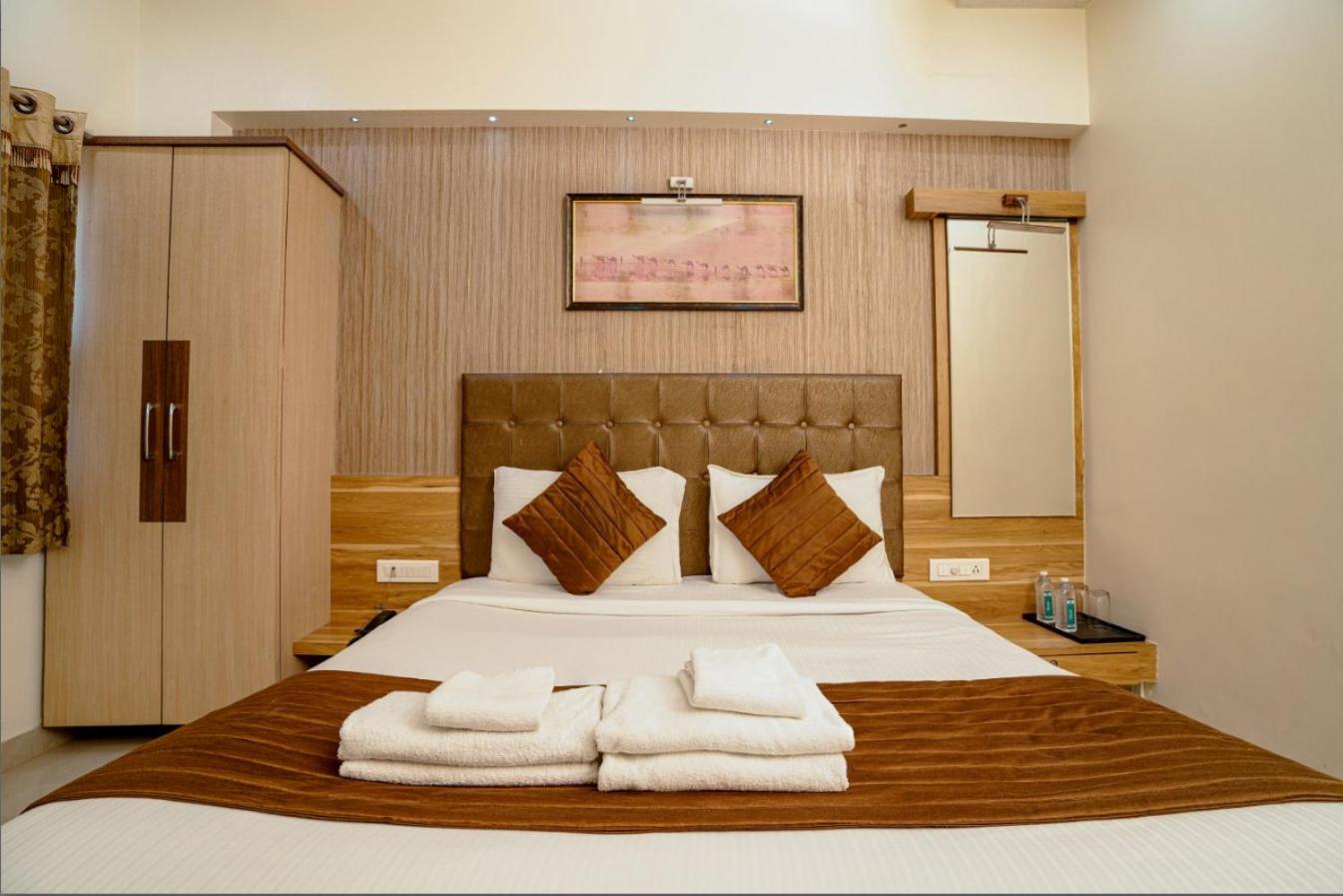 Deluxe Double Room photo 3