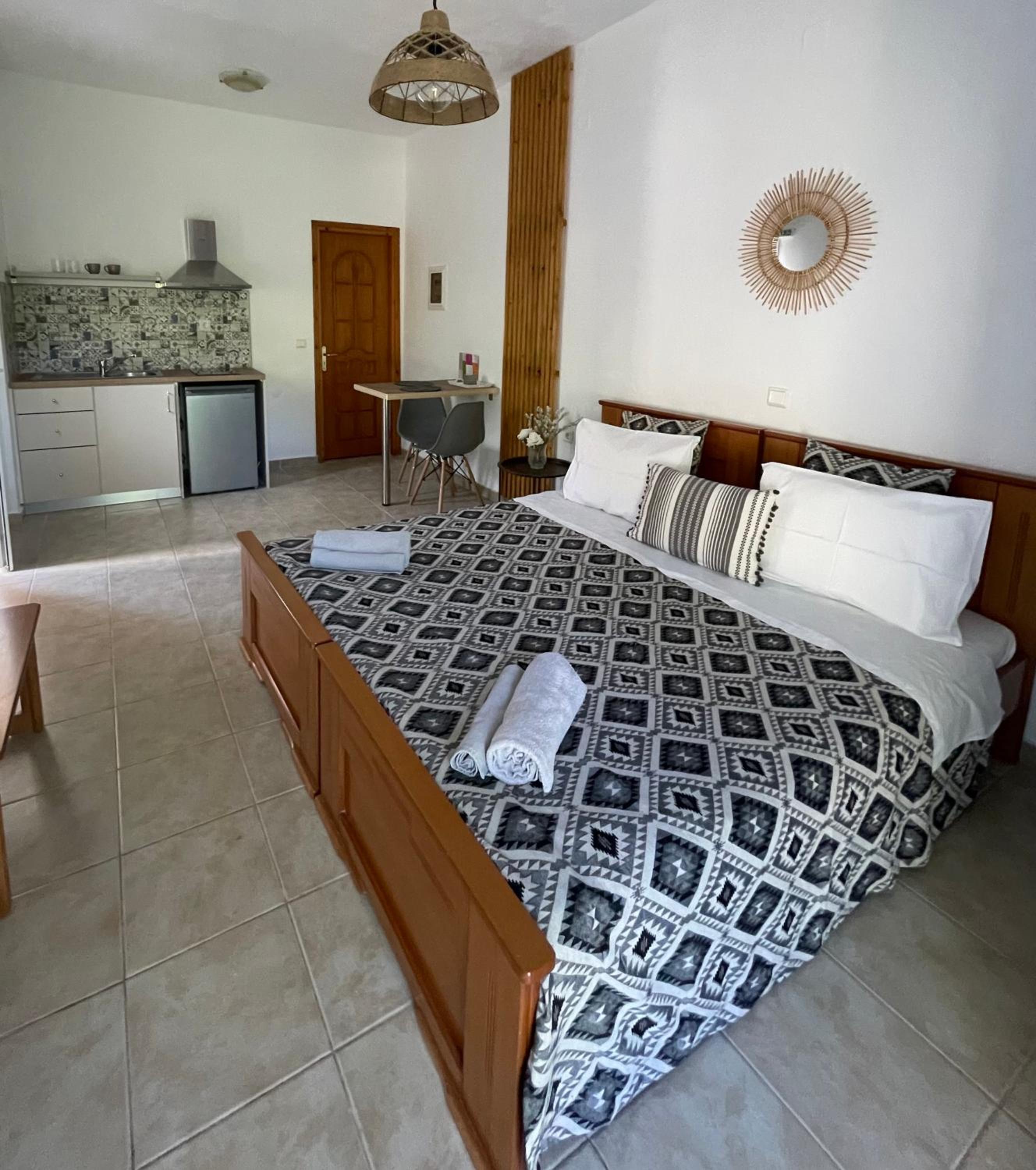 Deluxe Double or Twin Room with Garden View