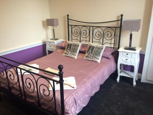 Deluxe Double Room thumbnail 6