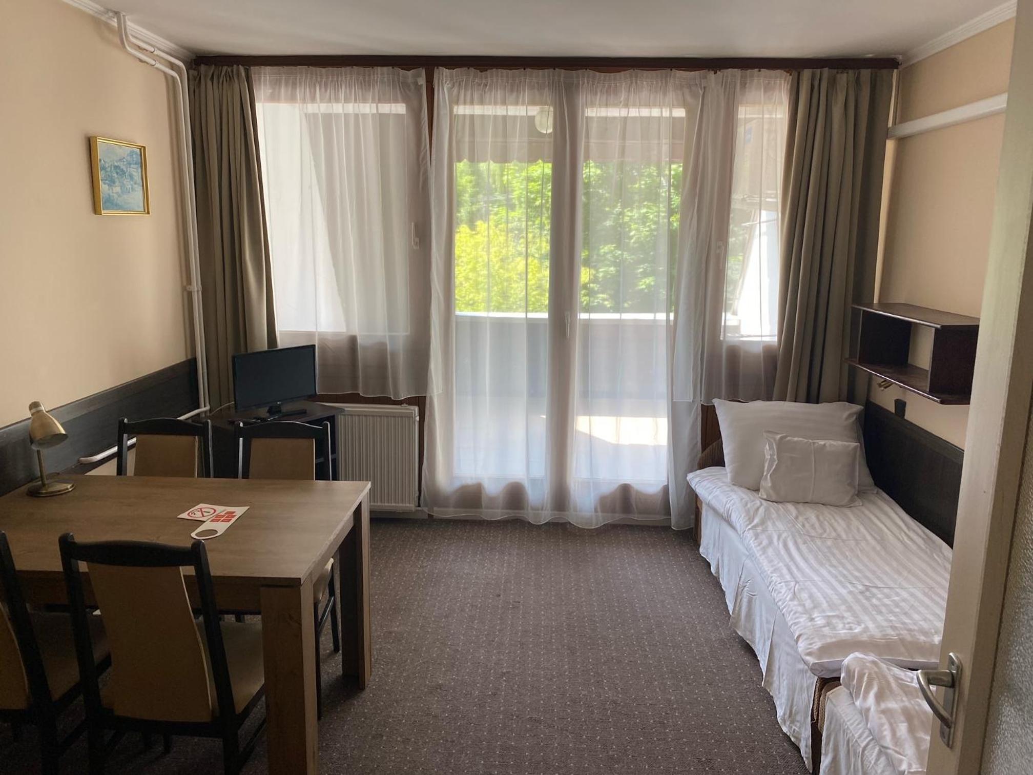 Twin Room photo 1