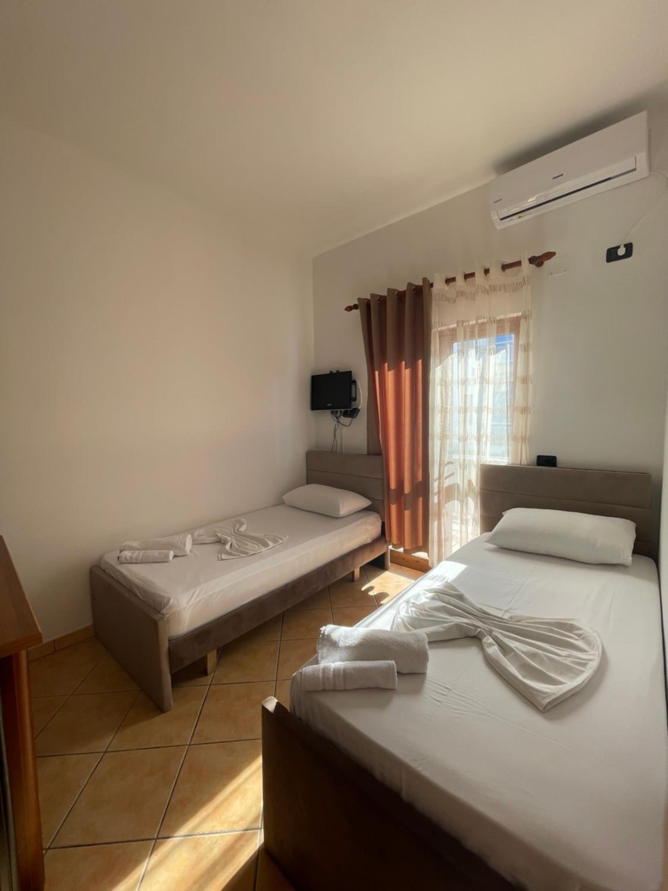 Economy Twin Room