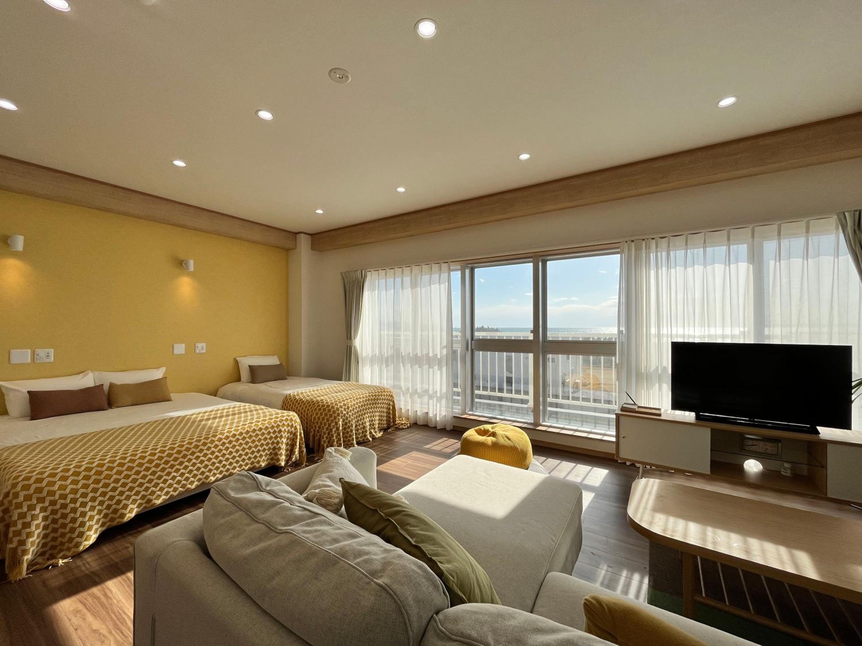 Deluxe Family Room