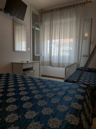 Double or Twin Room with Extra Bed