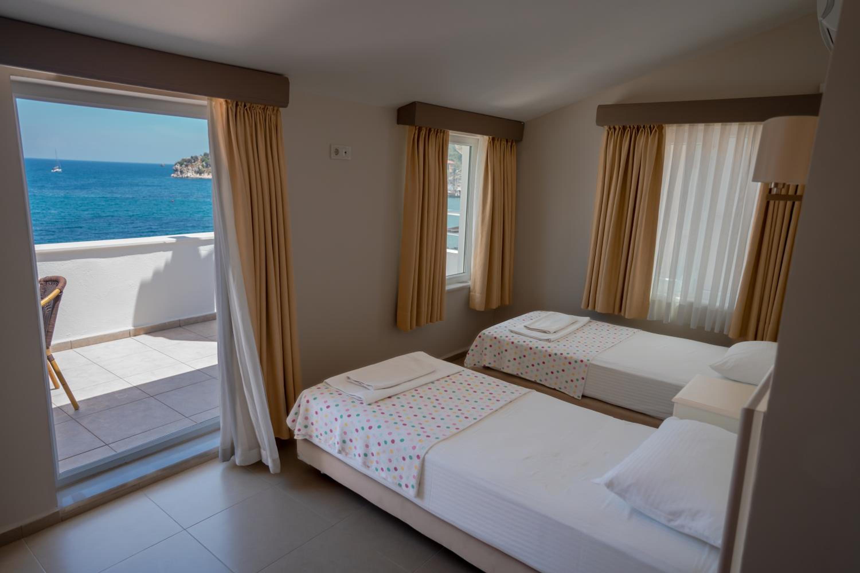 Family Room with Sea View
