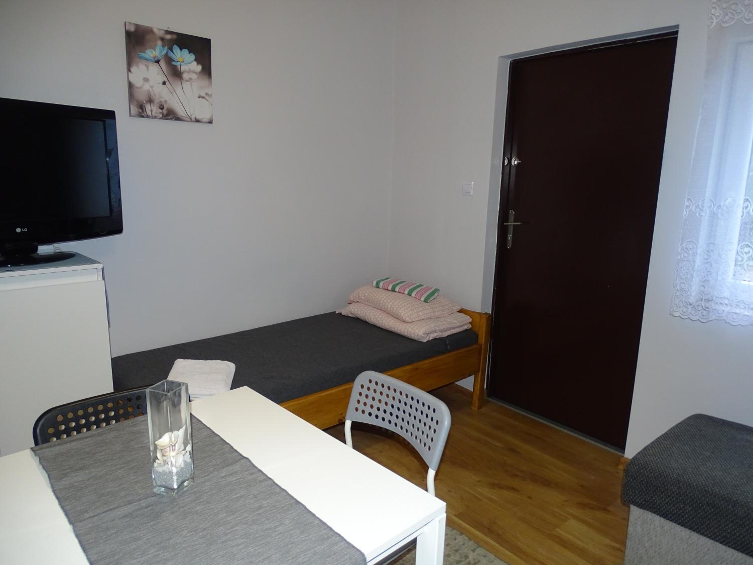 Superior Family Room photo 2
