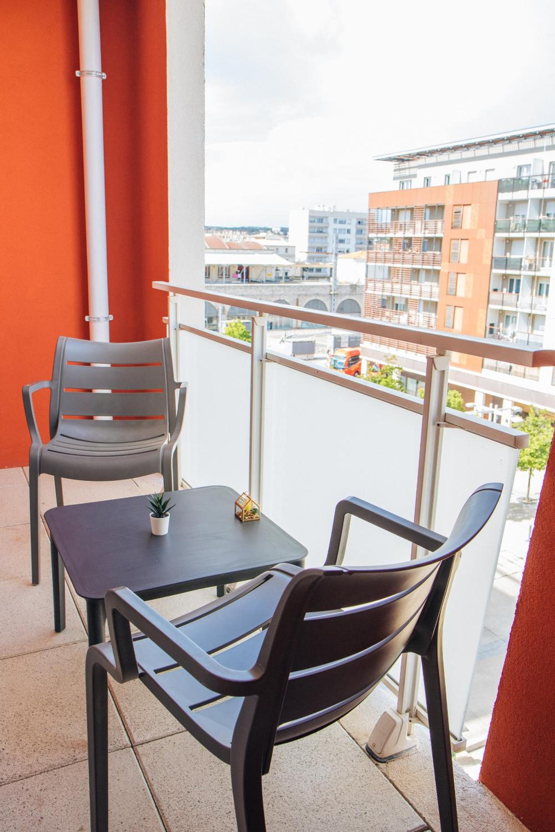Studio with Terrace