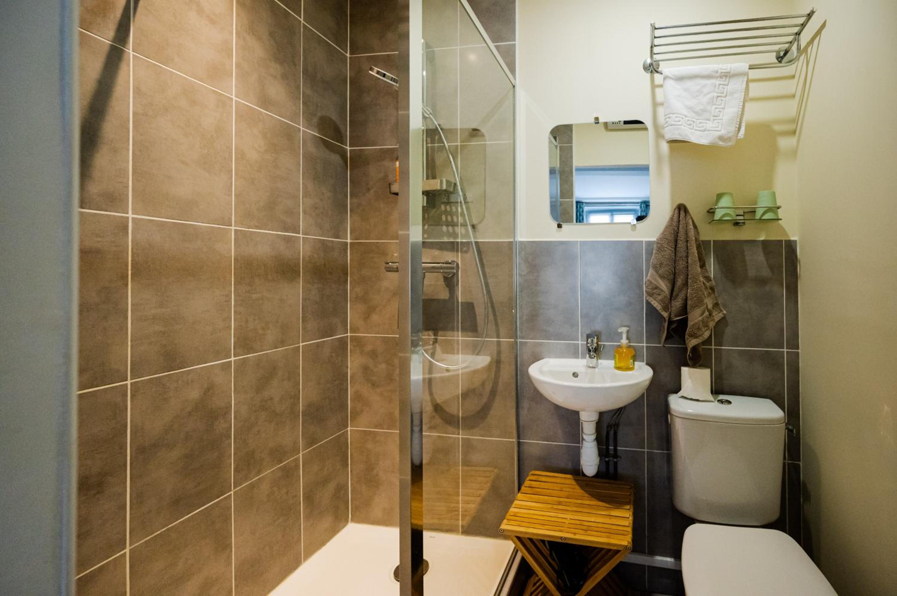 Comfort Triple Room with Shower photo 2