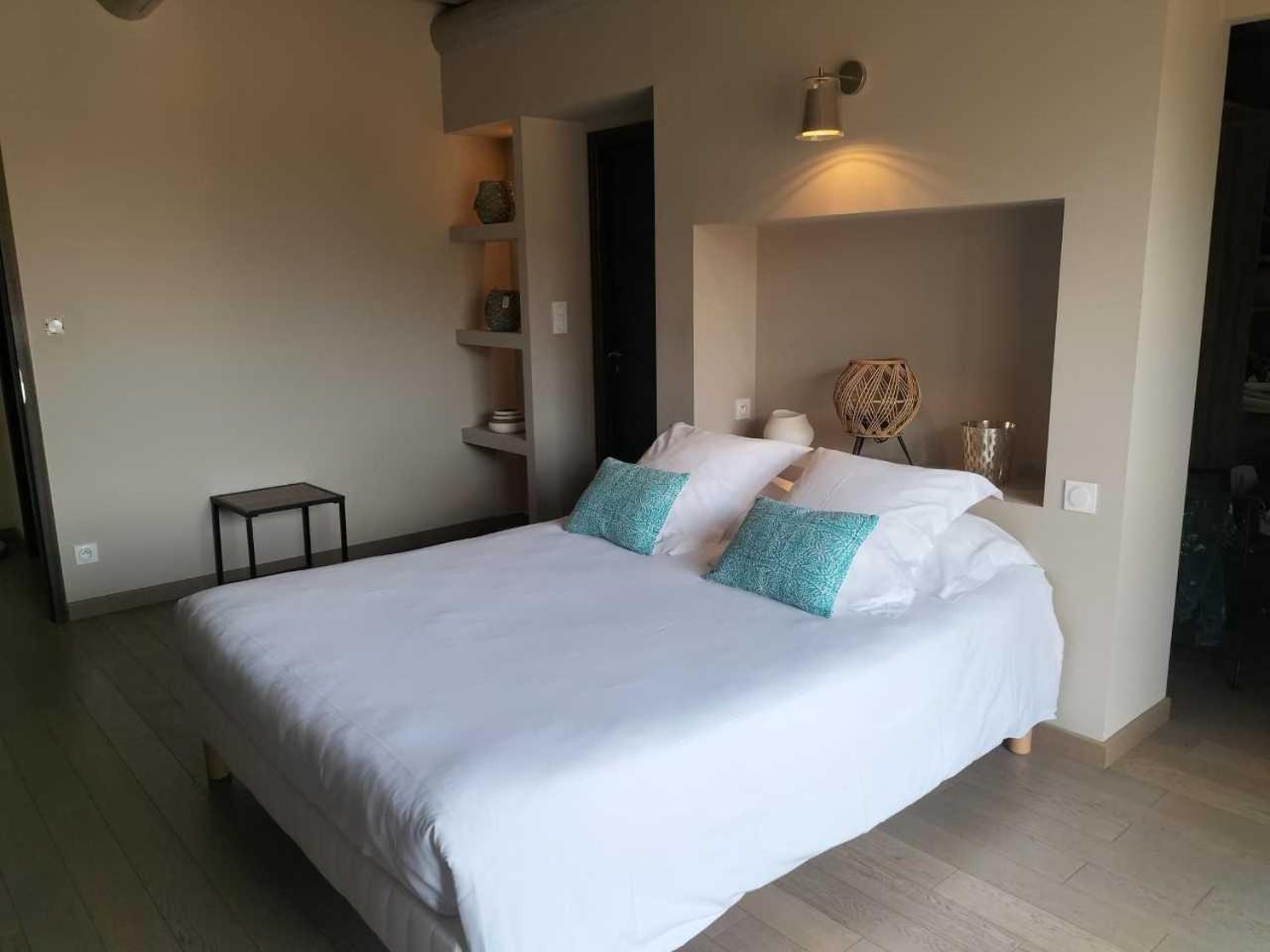 Apartment with Terrace photo 3