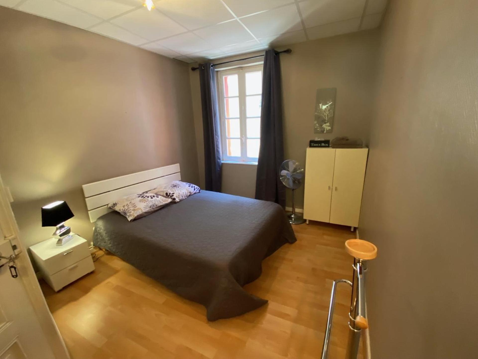 Small Double Room - Photo 2