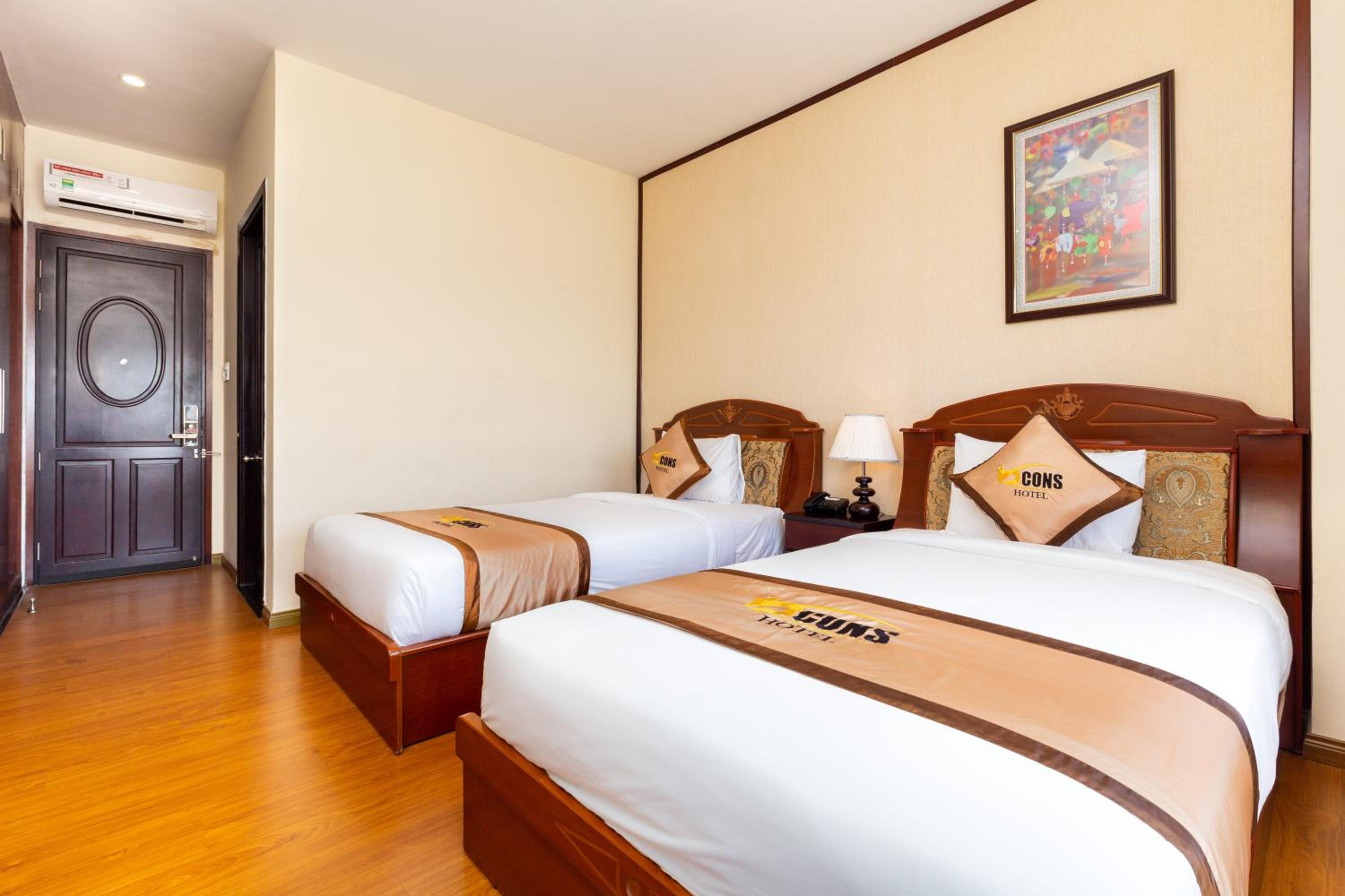 Twin Room with Balcony photo 1