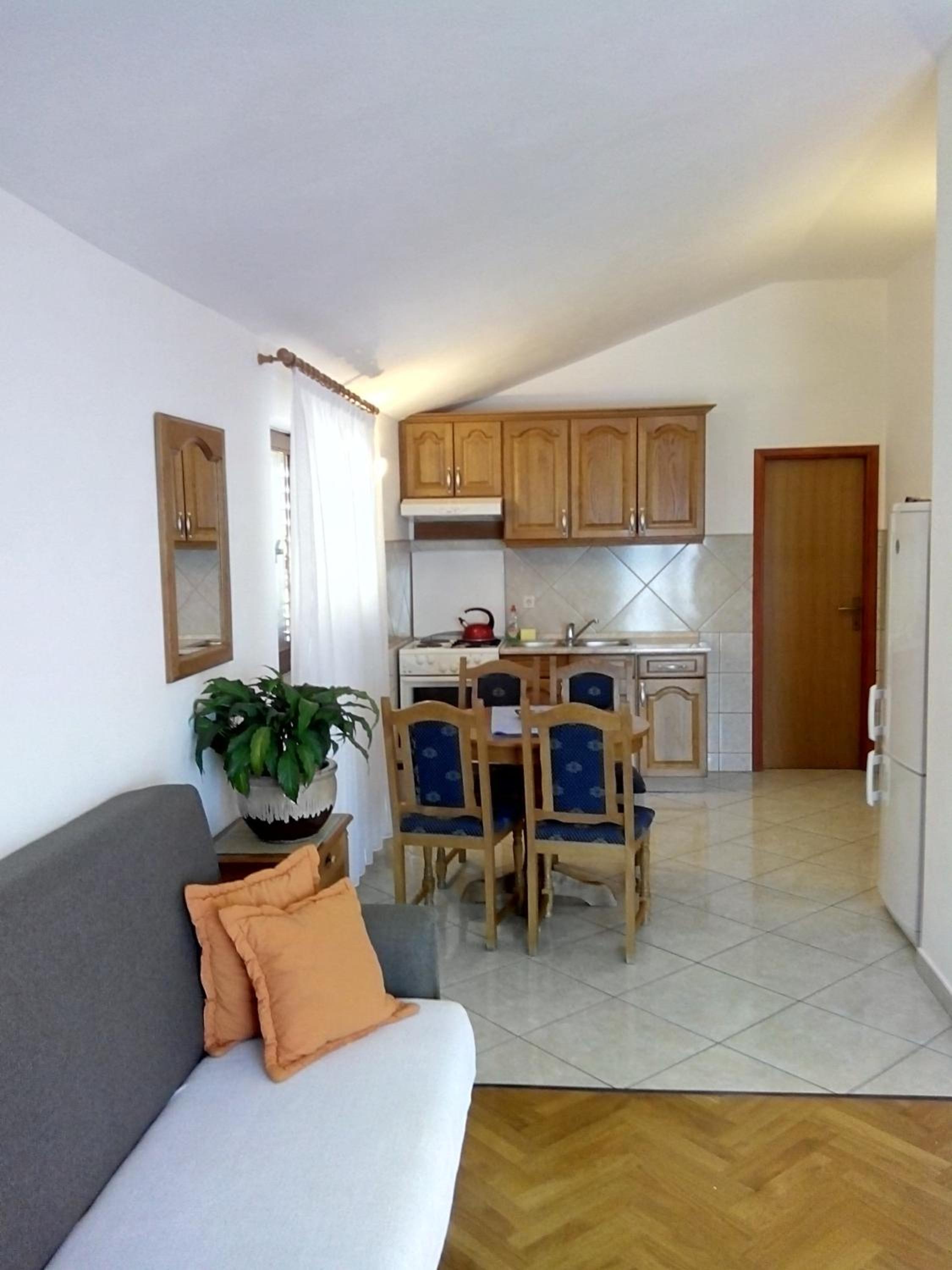Studio Apartment photo 2