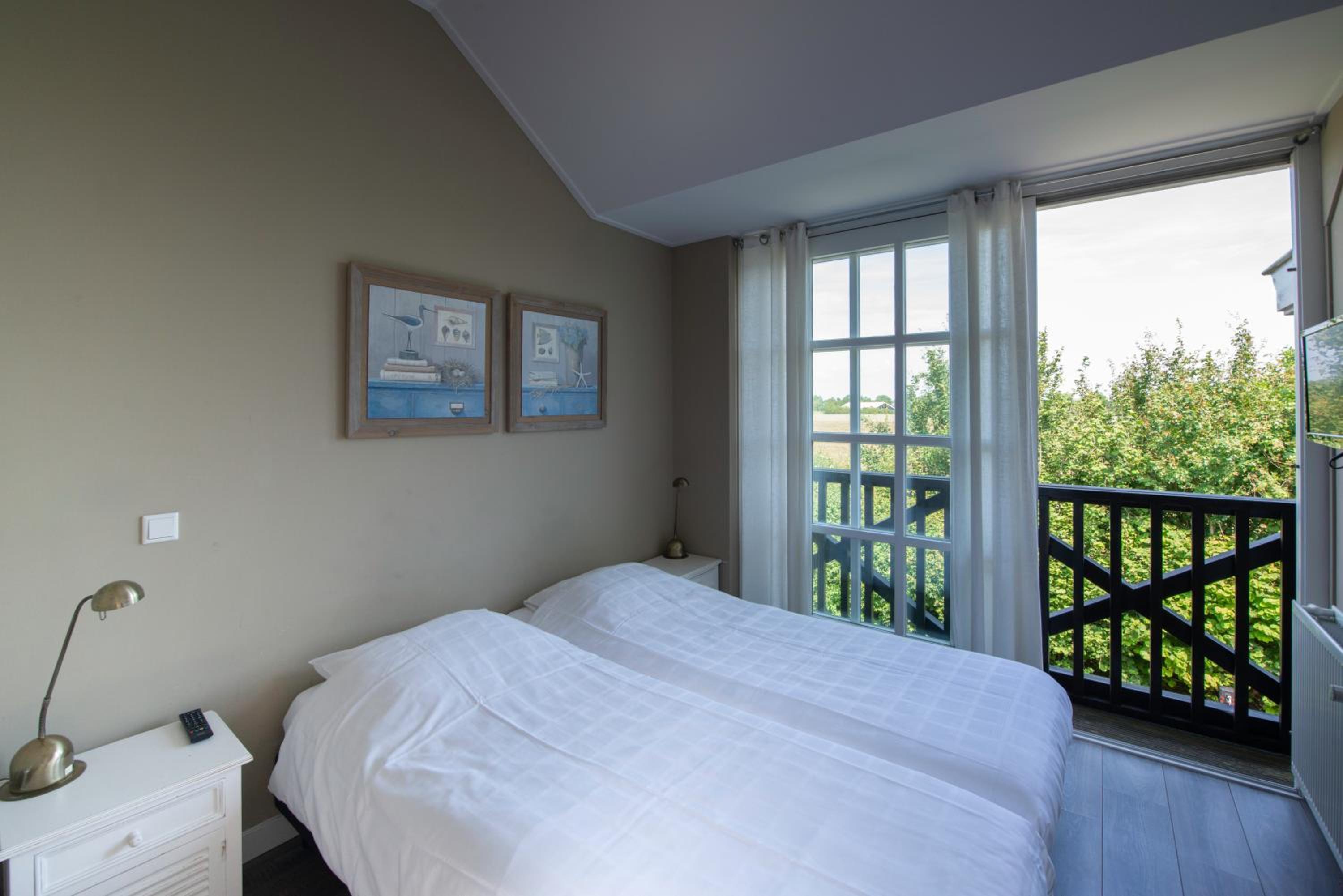 Double Room with Private Bathroom photo 2