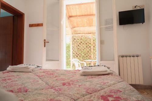 Economy Double Room - Photo 5