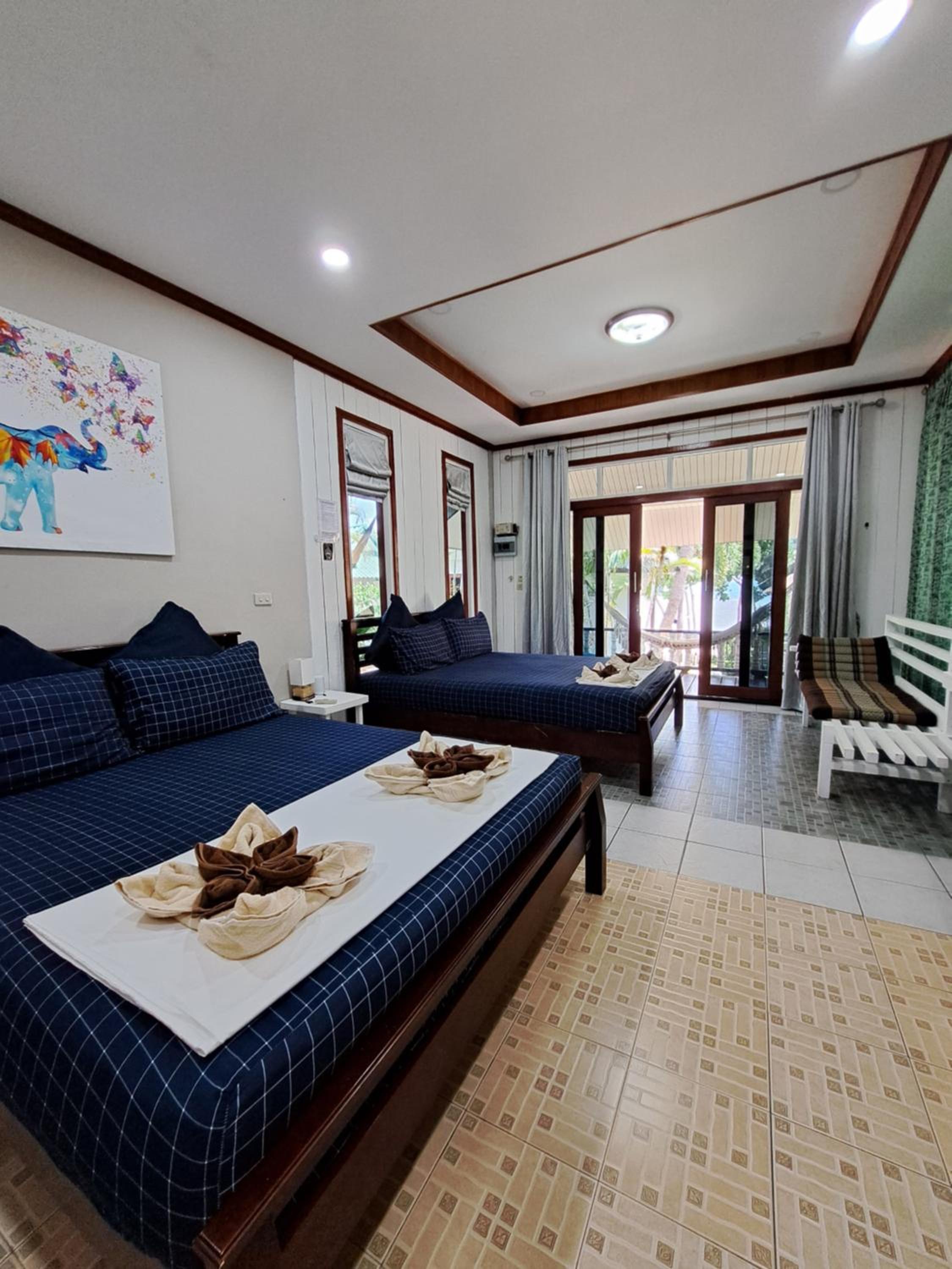 Bungalow with Sea View - Photo 6