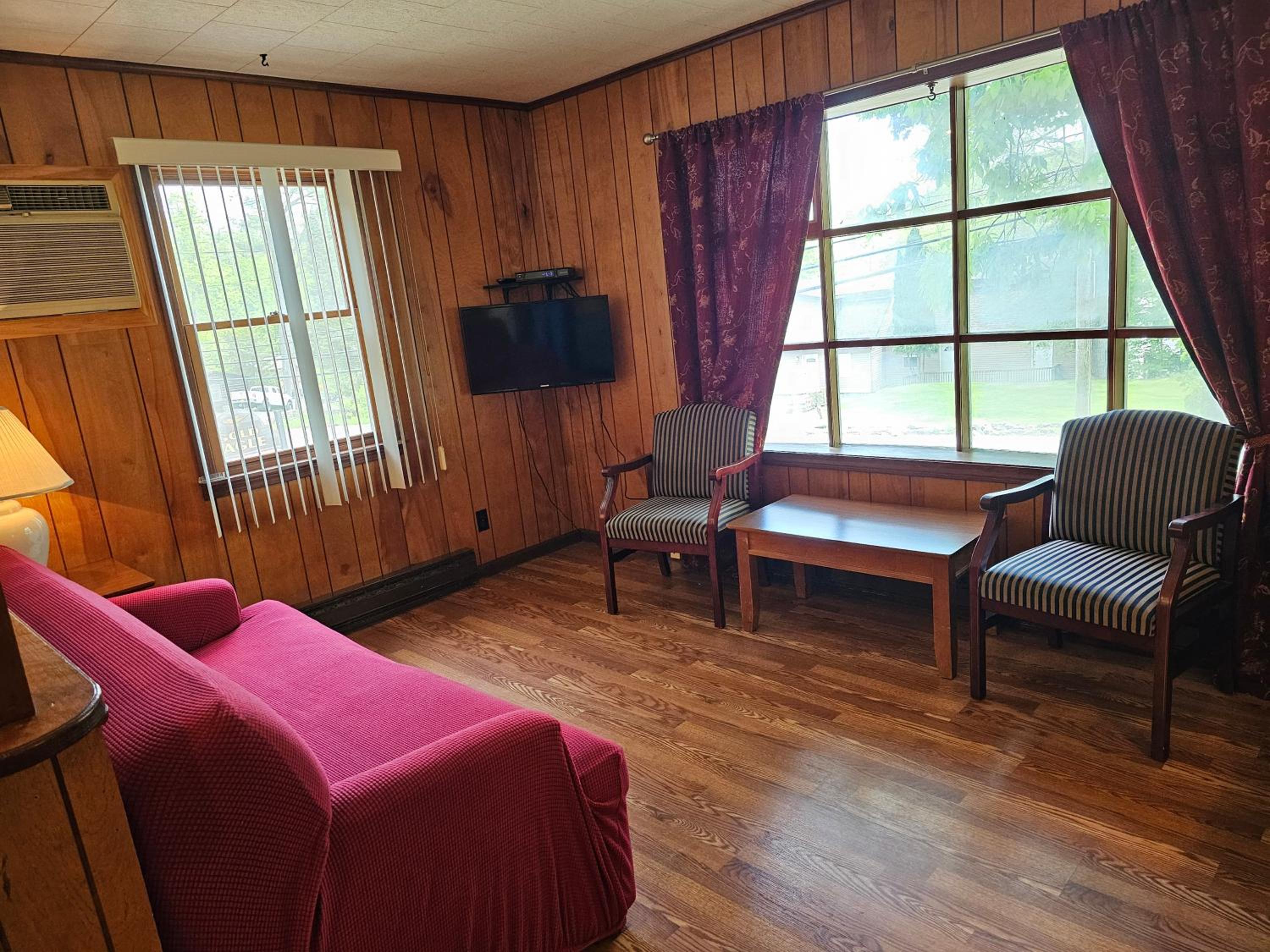 Family Bungalow photo 2
