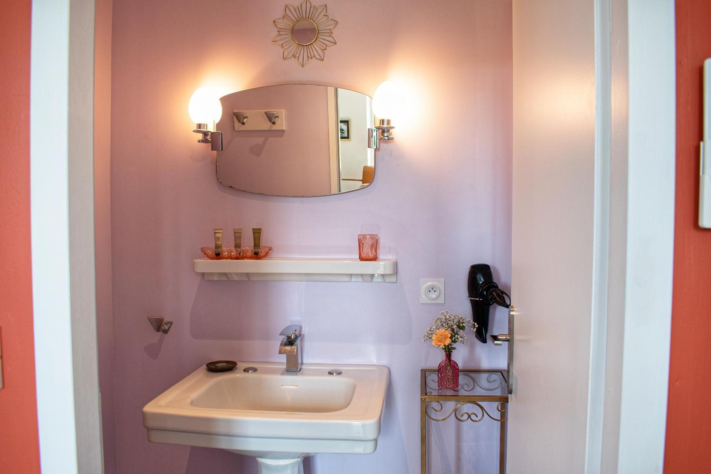 Superior Double Room - Photo 9