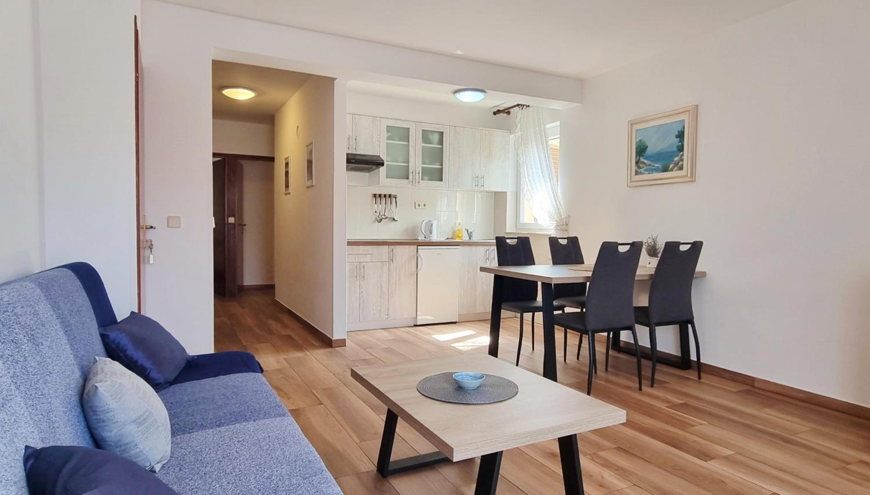 Two-Bedroom Apartment with Balcony photo 1