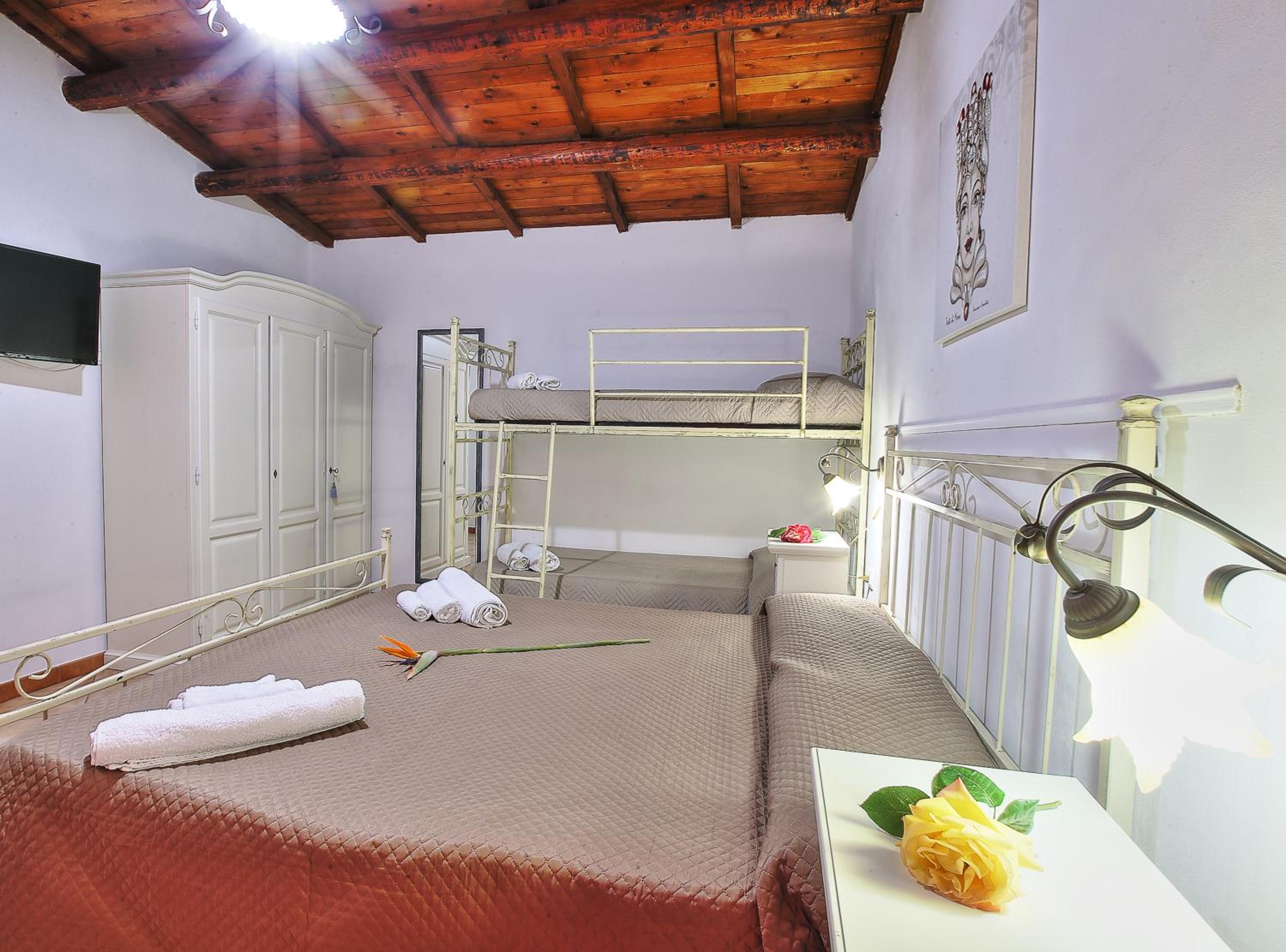 Quadruple Room with Kitchenette photo 1