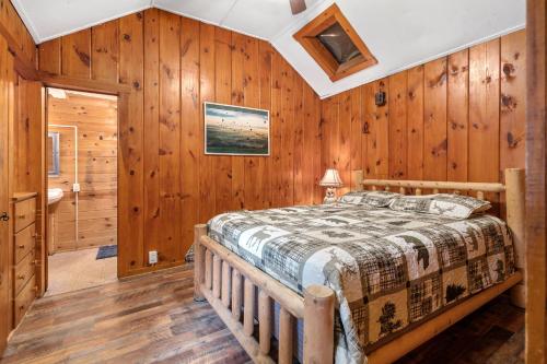 Three Bedroom Cottage - Overlook photo 2