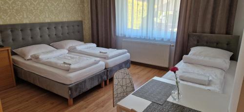 Triple Room with Private Bathroom